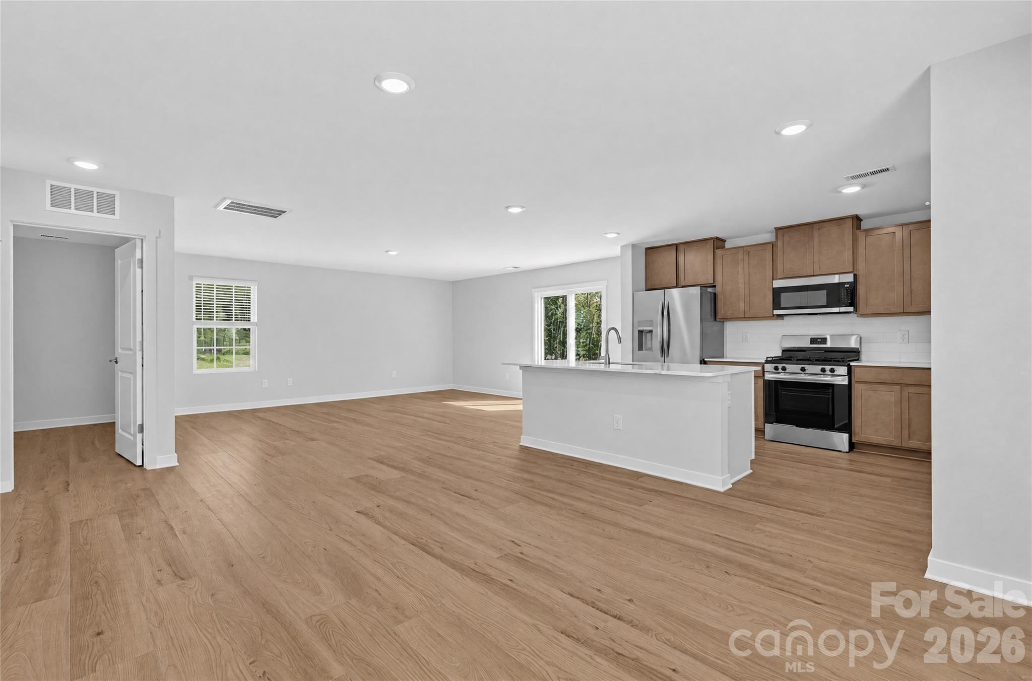 625 Hot Springs Drive 225 Property Photo 6