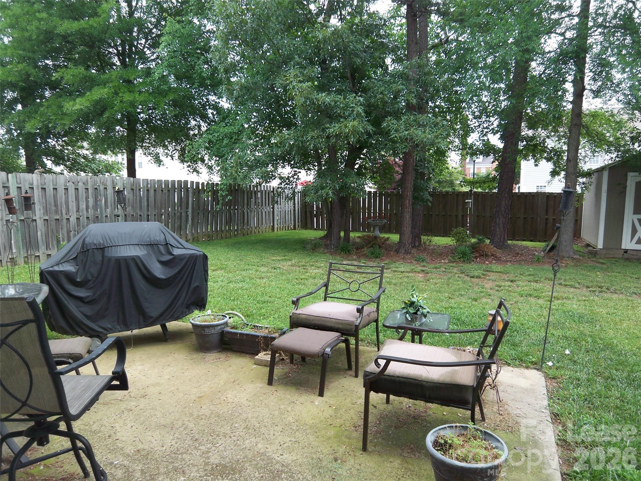 6010 Kenmore Lane Property Photo 2
