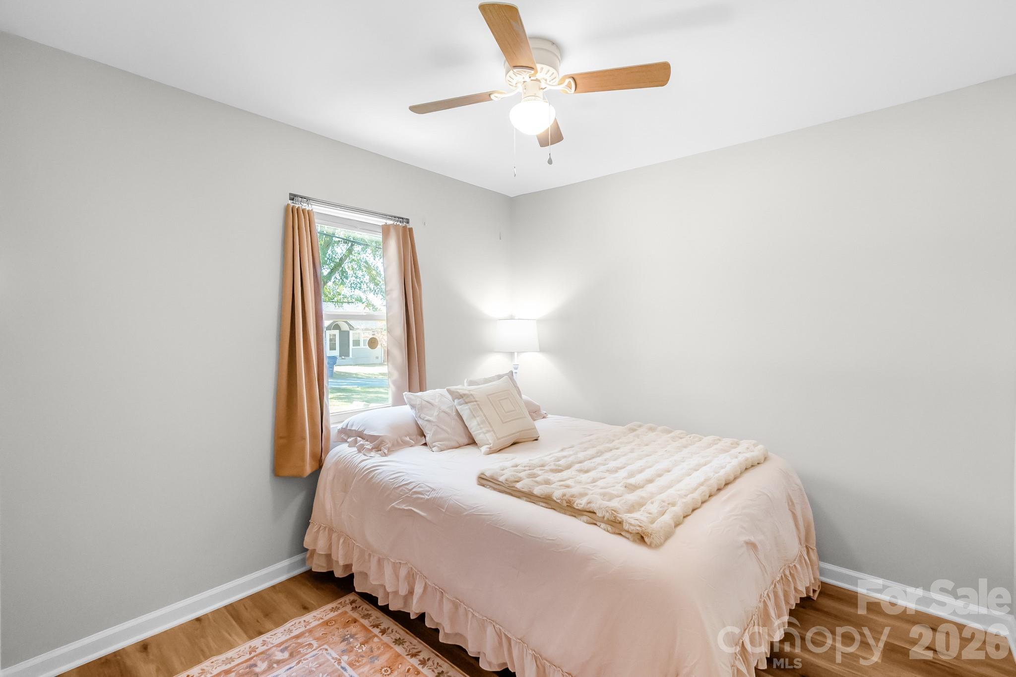 112 W Poplar Street Property Photo 25