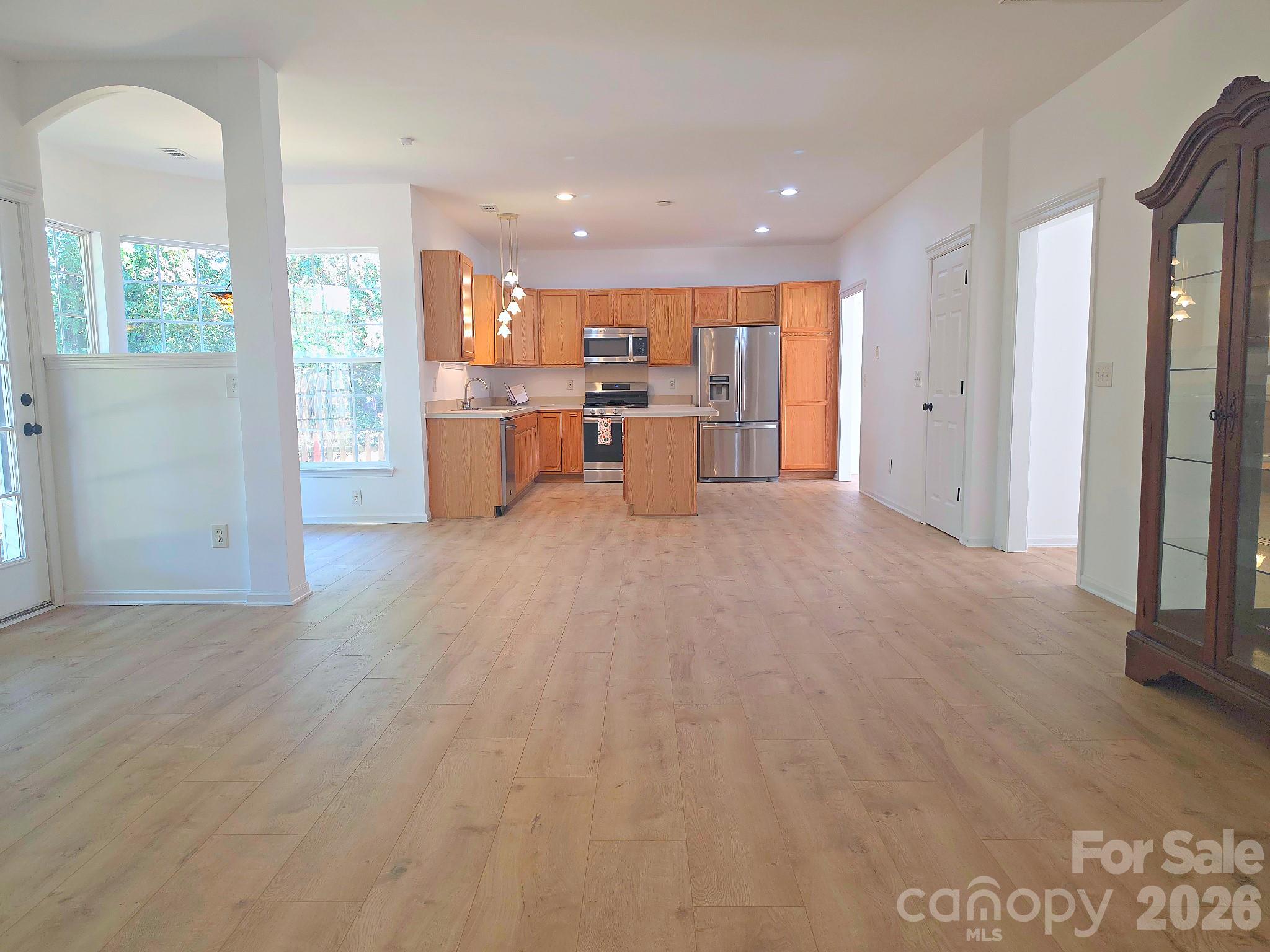 5708 Falls Ridge Lane Property Photo 10