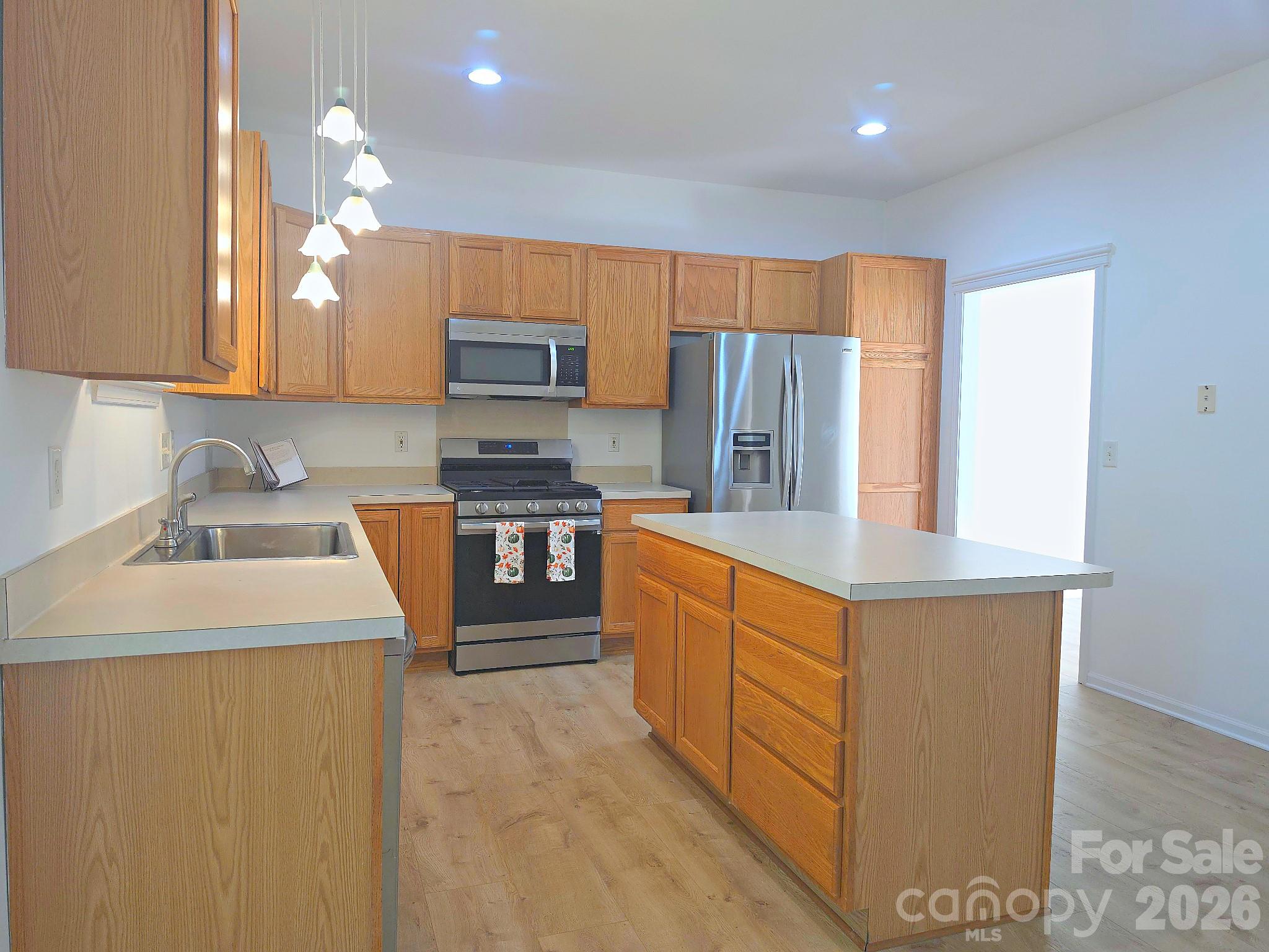 5708 Falls Ridge Lane Property Photo 15