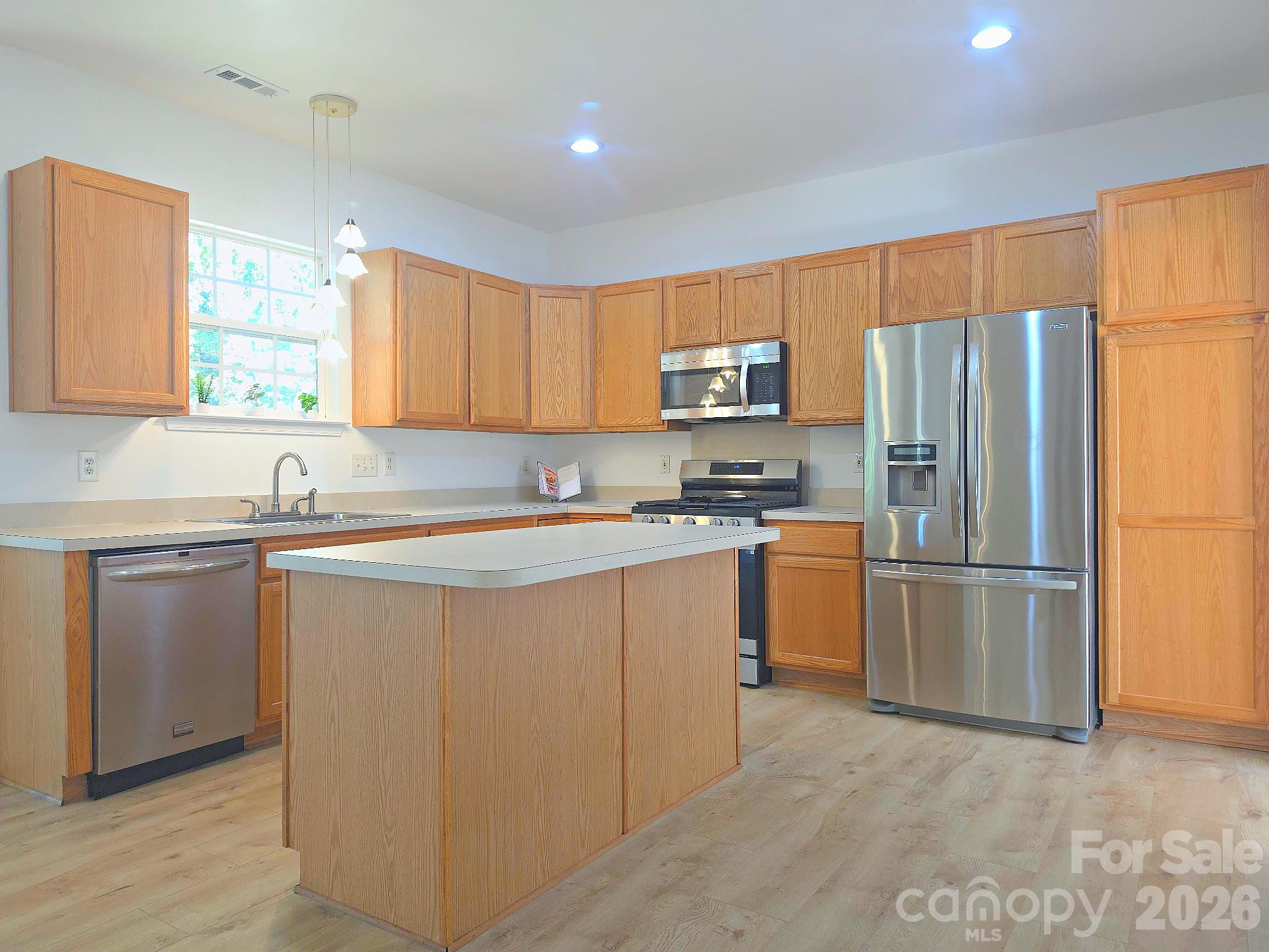 5708 Falls Ridge Lane Property Photo 16