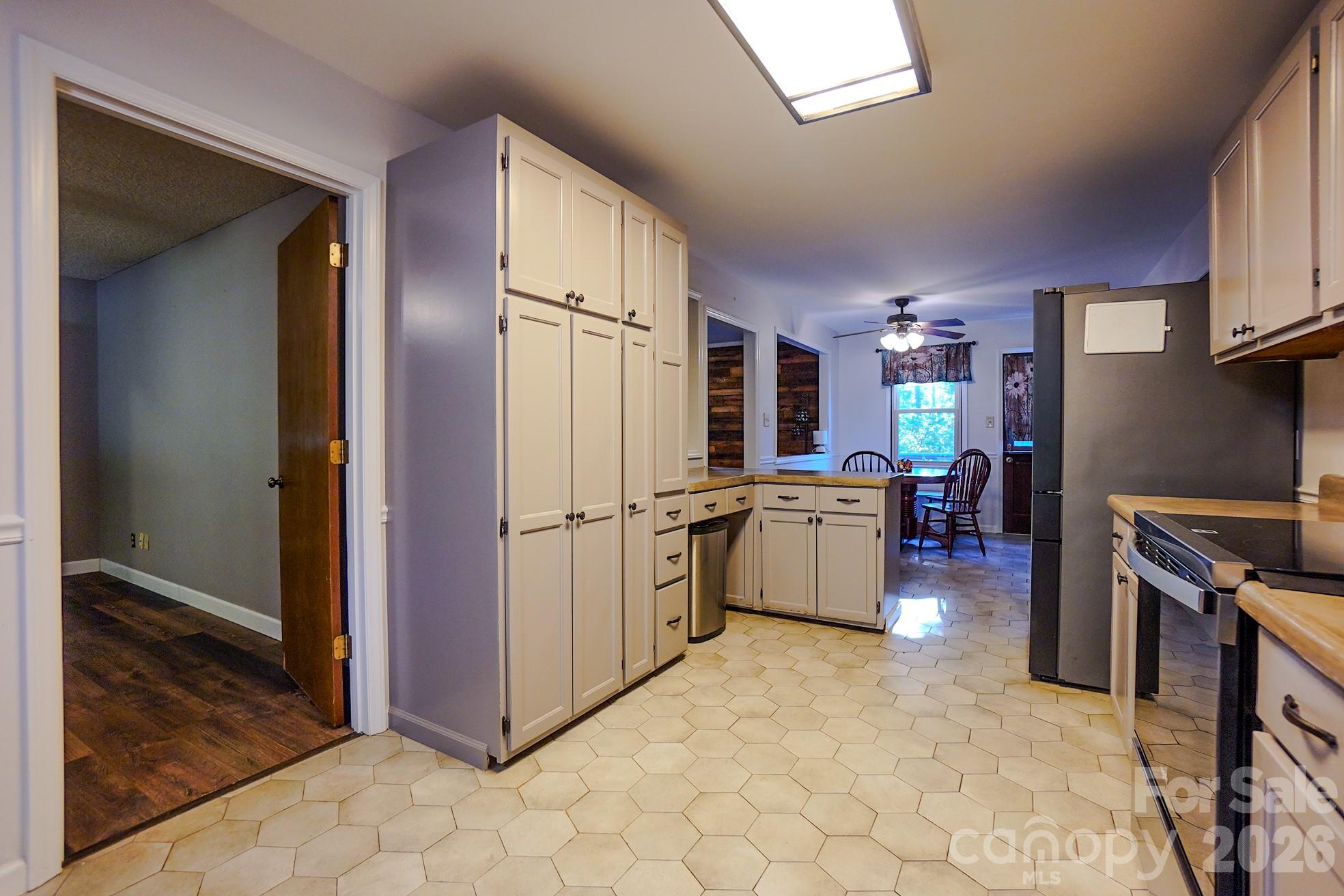 3576 Julian Welborn Drive Property Photo 10