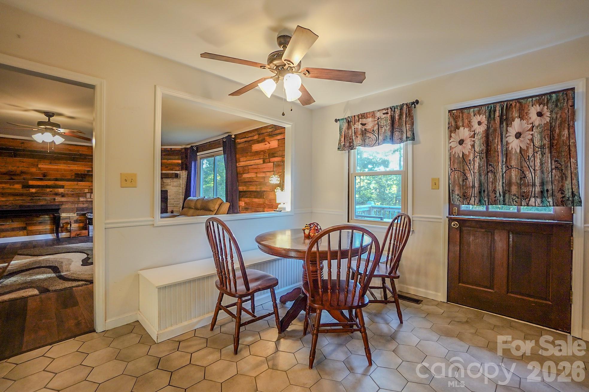 3576 Julian Welborn Drive Property Photo 12