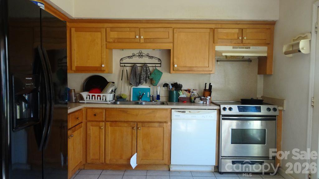 715&717 Church Street Property Photo 5