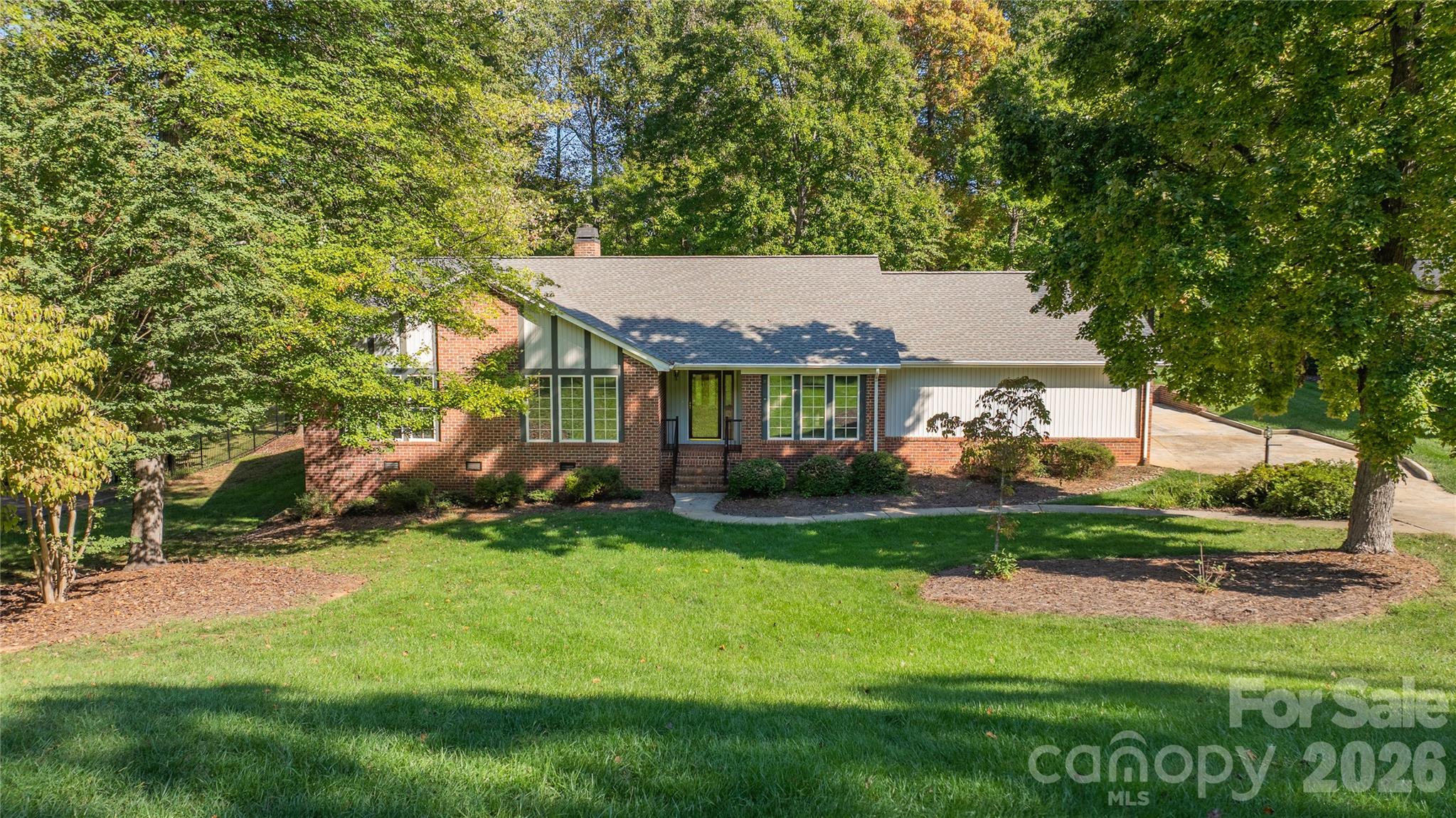671 Brown Trail 36 Property Photo 1