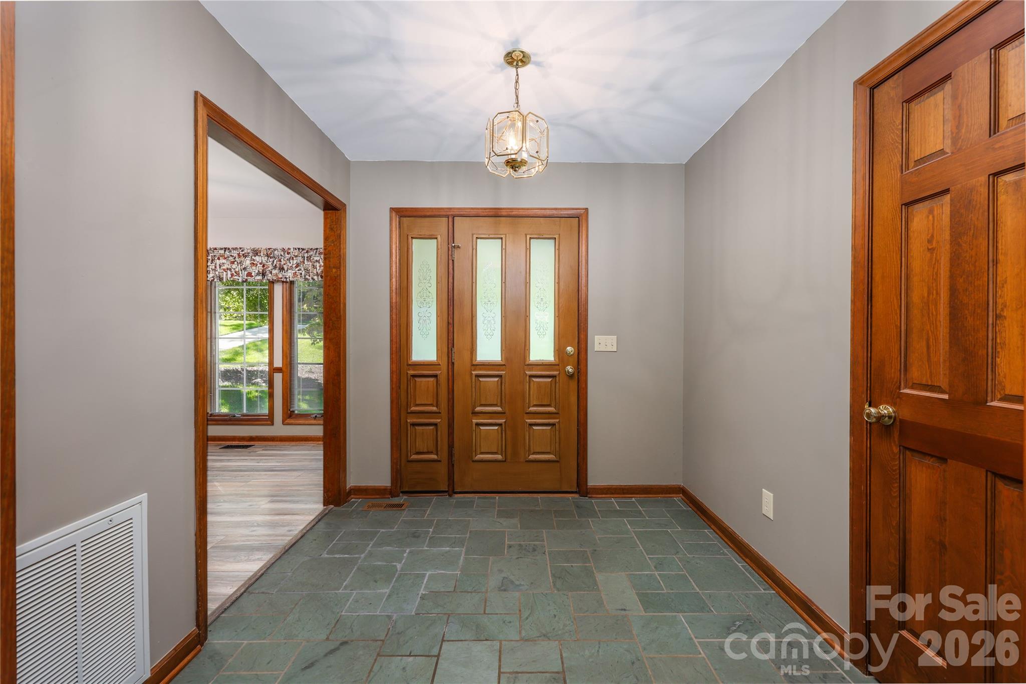 671 Brown Trail 36 Property Photo 15
