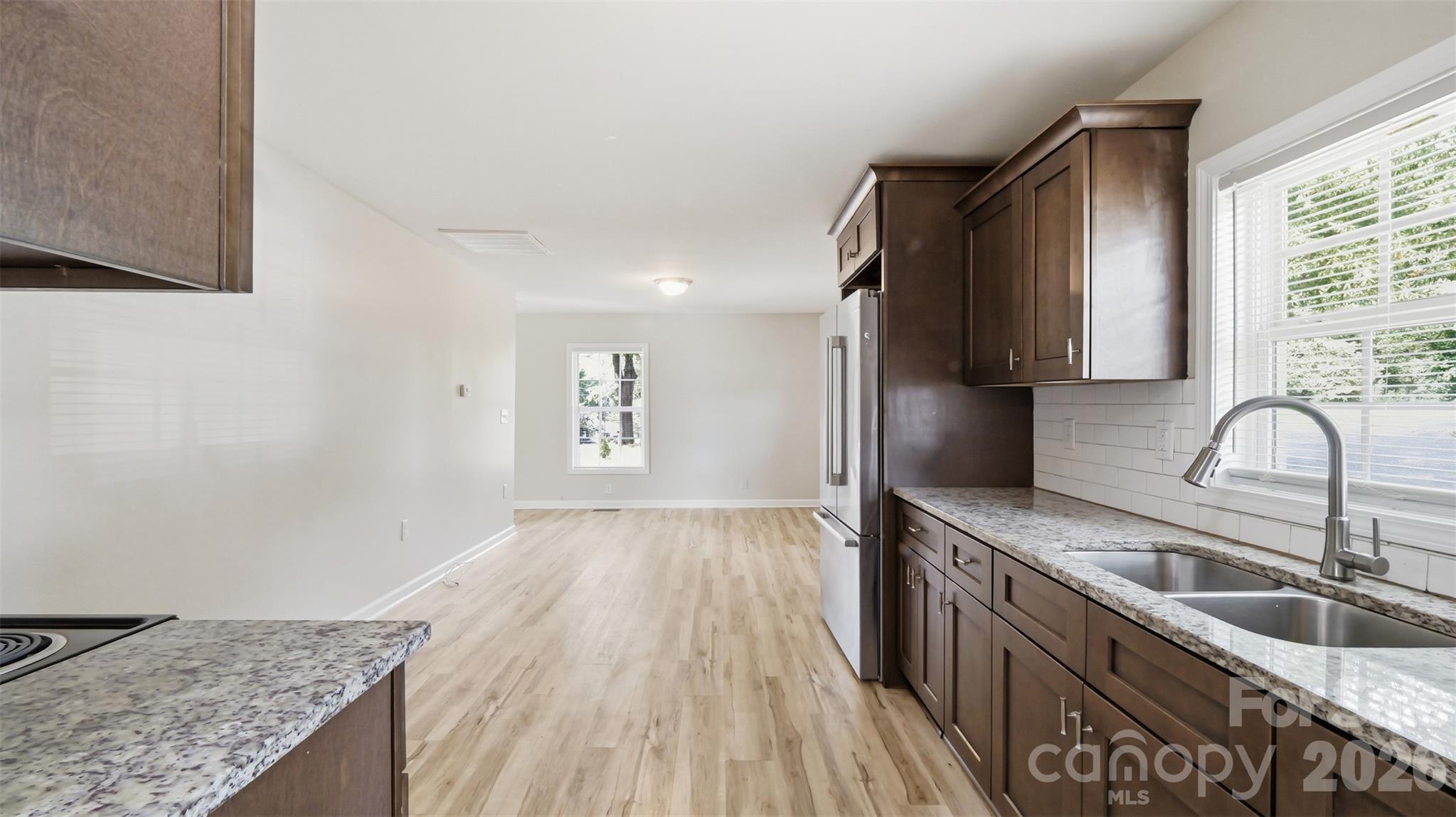 413 Pleasant Avenue Property Photo 7