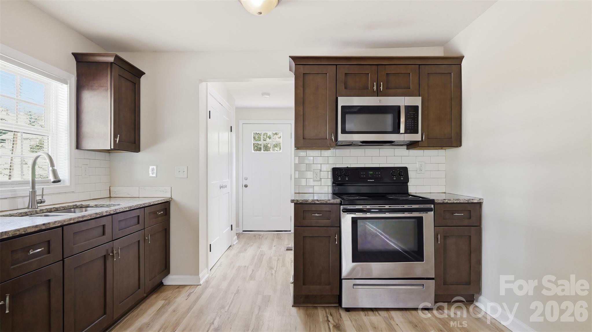413 Pleasant Avenue Property Photo 9