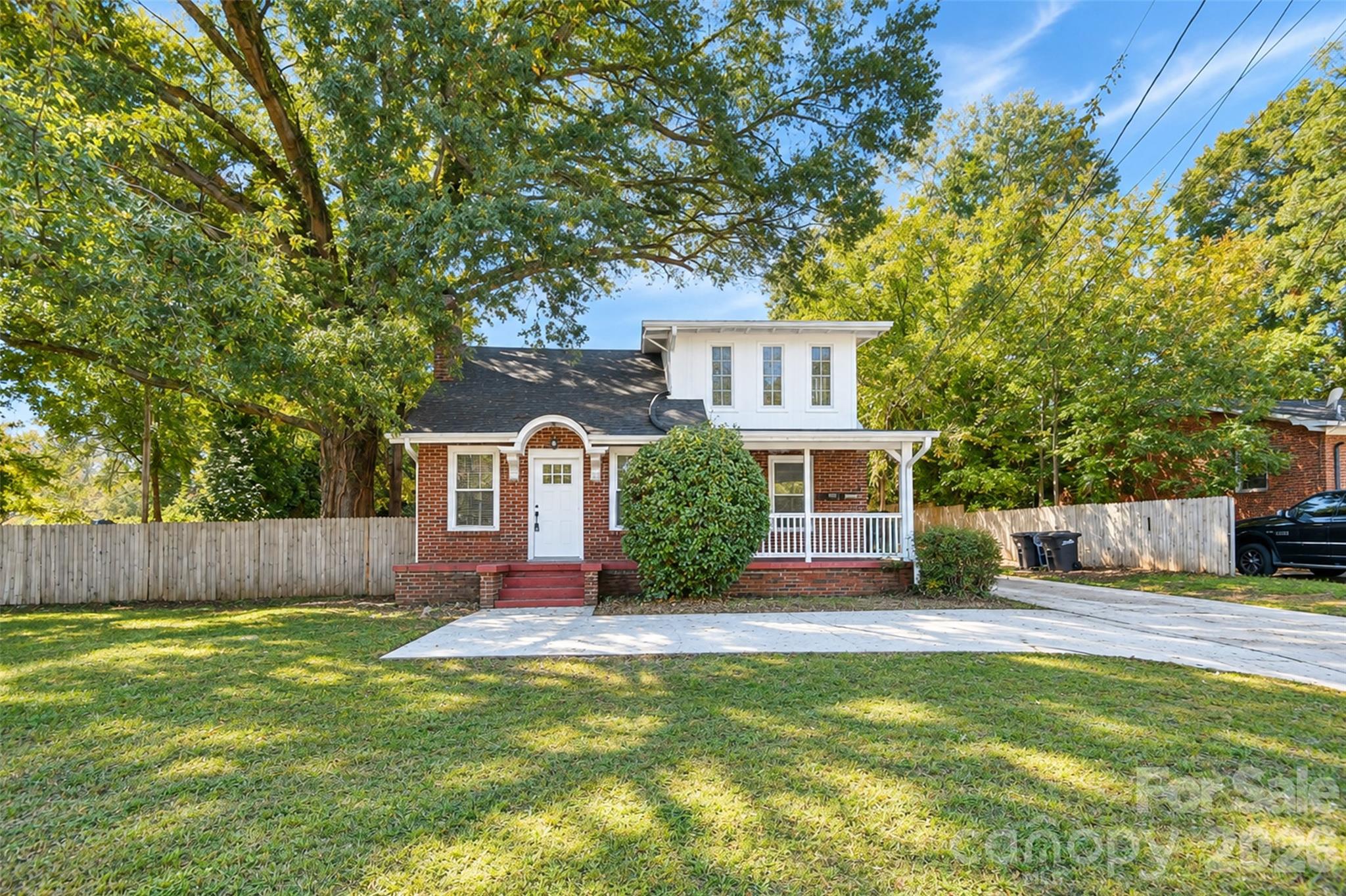 322 Salisbury Road Property Photo 1
