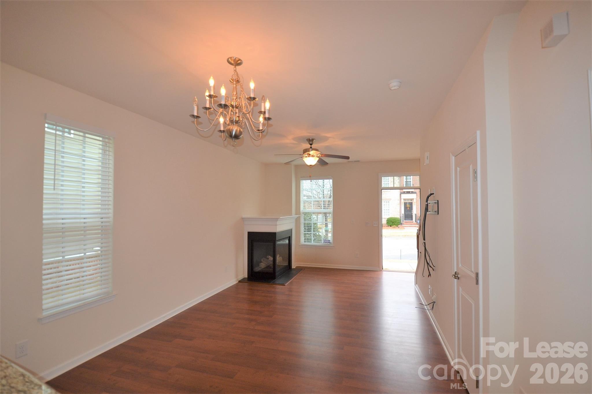 19904 Lamp Lighters Way Property Photo 5