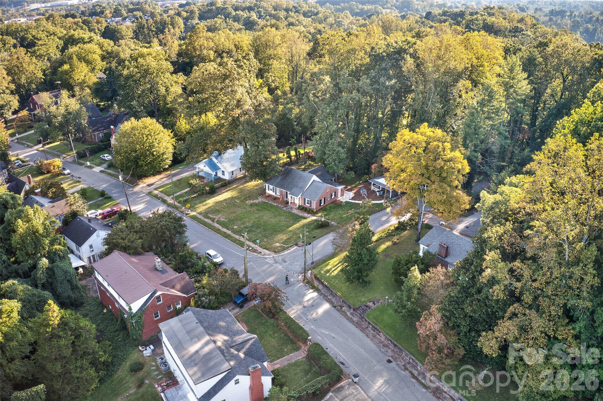 321 Beall Street Property Photo 2