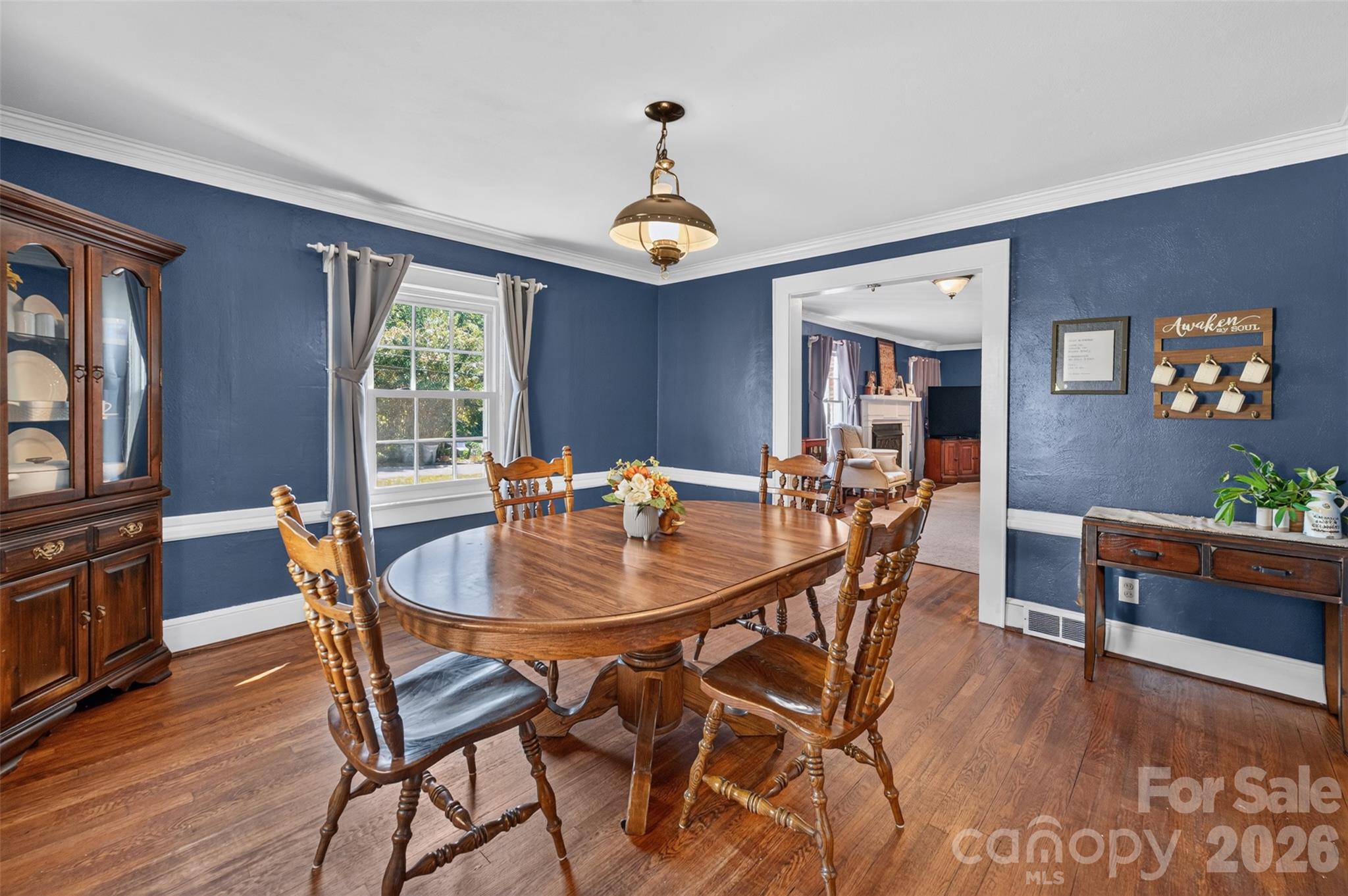321 Beall Street Property Photo 7