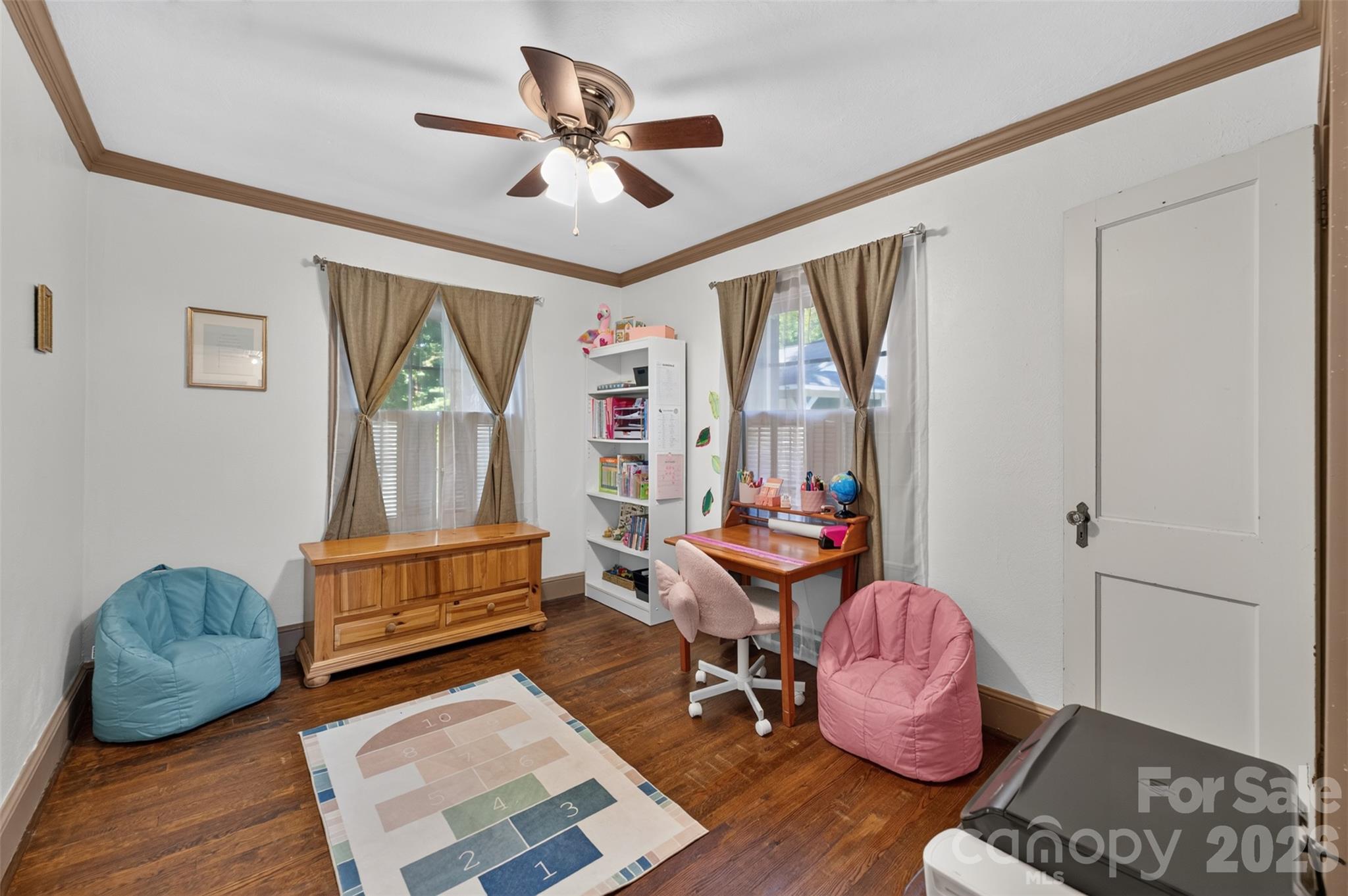 321 Beall Street Property Photo 18