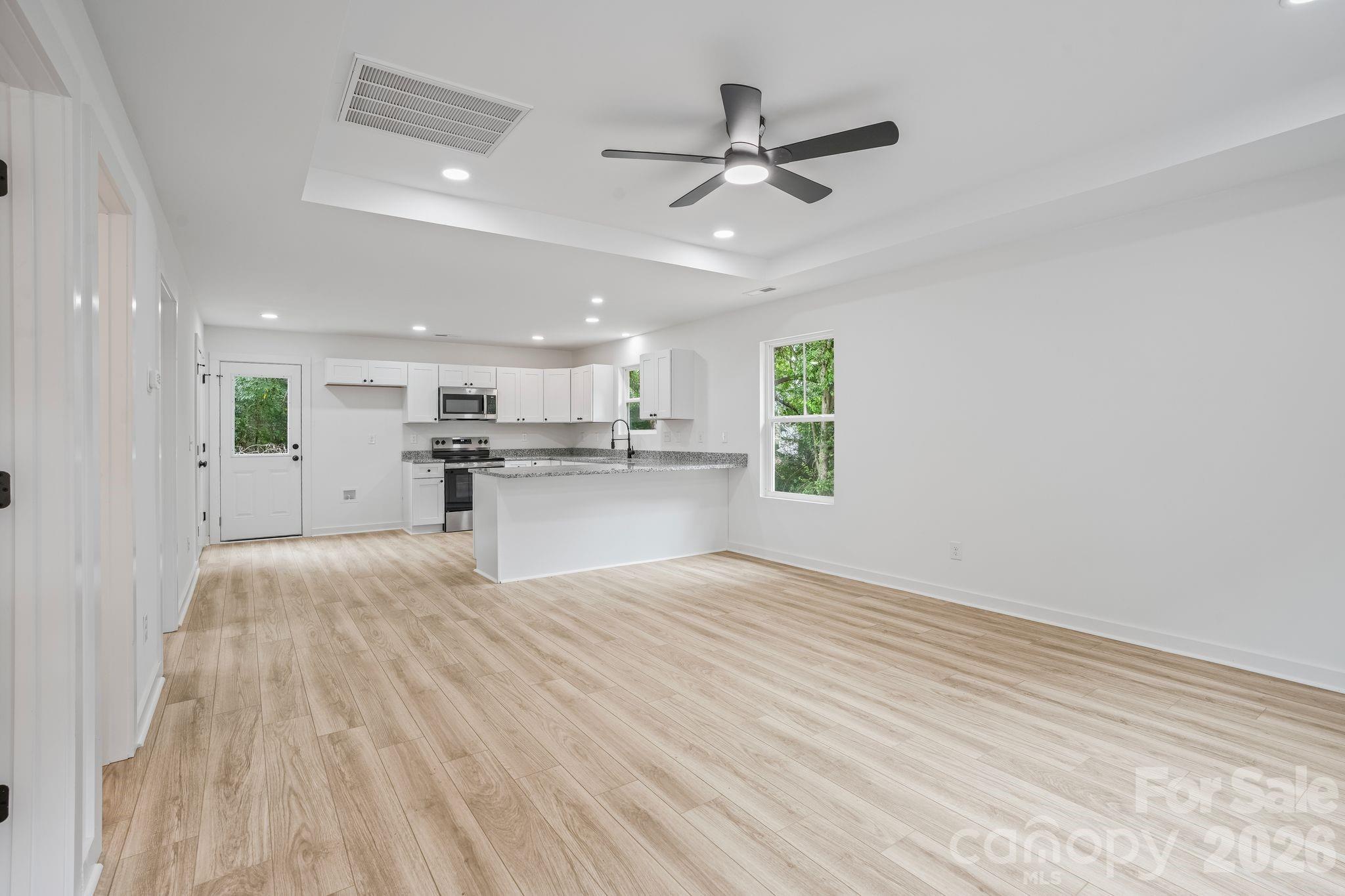 233 Carlie Street Property Photo 5