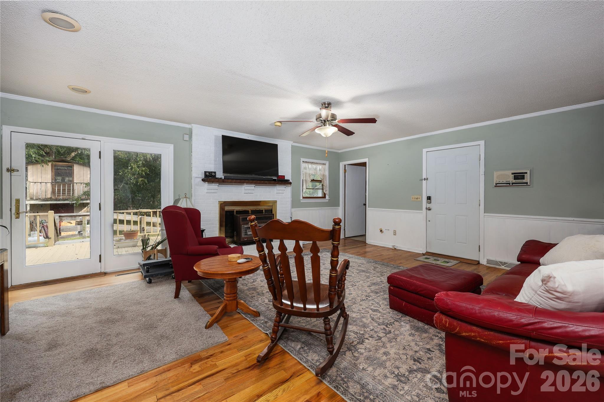 1839 Upper Road Property Photo 7