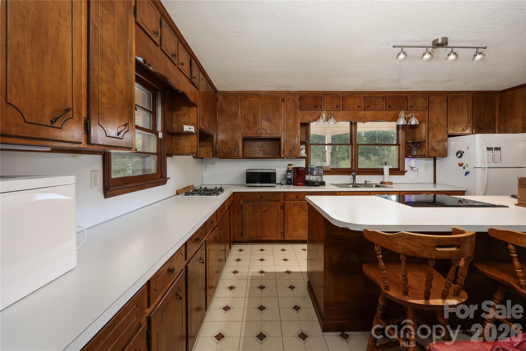 1839 Upper Road Property Photo 12