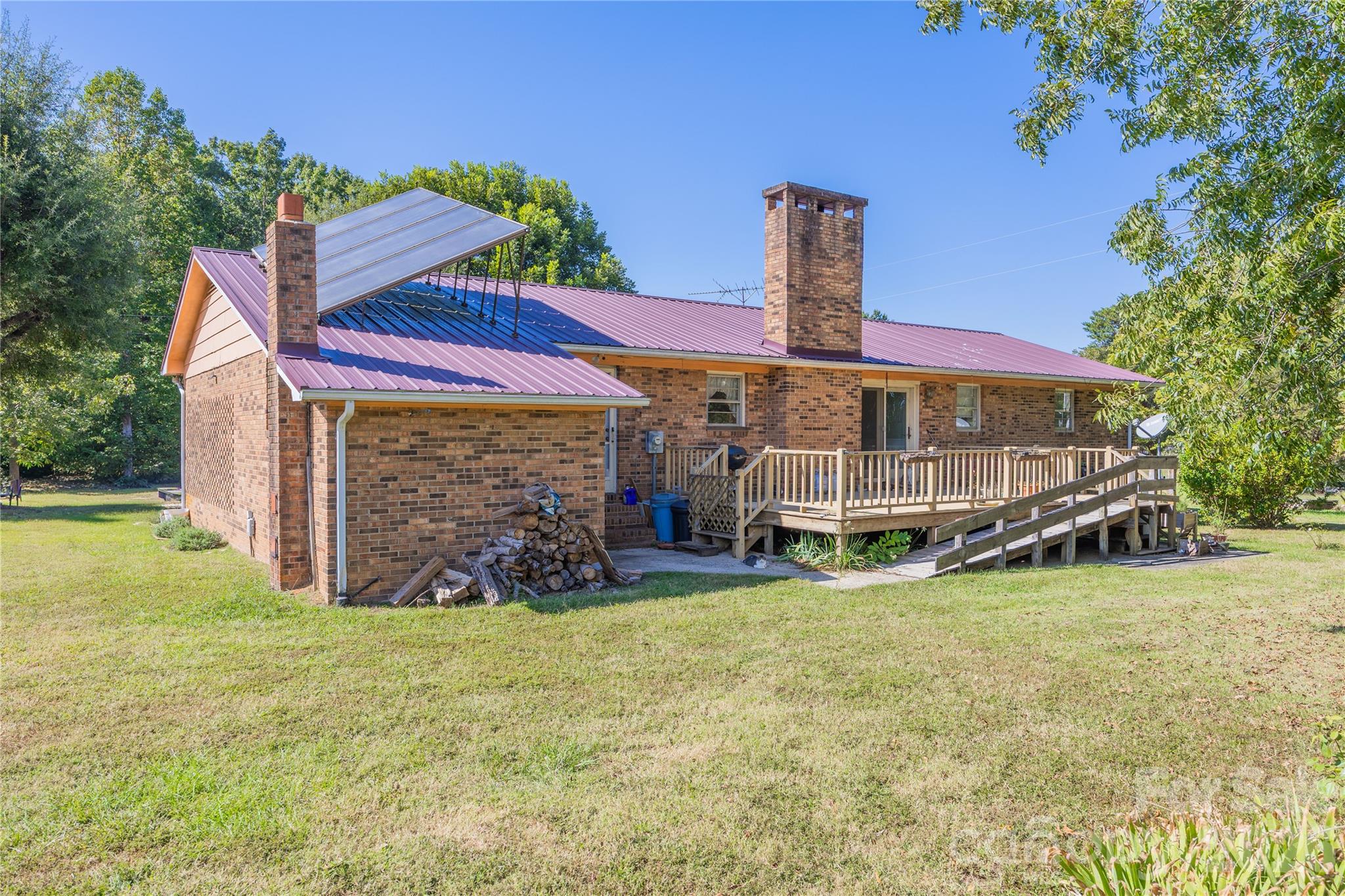 1839 Upper Road Property Photo 25