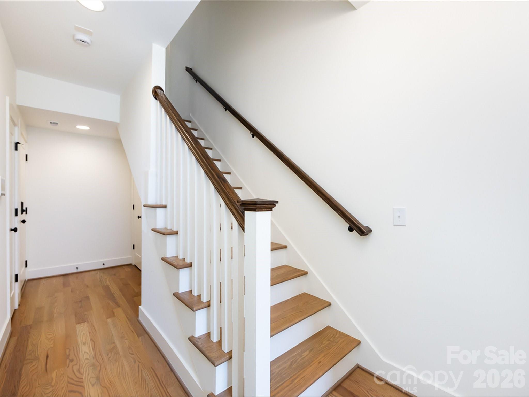 3022 Kalex Court Property Photo 5
