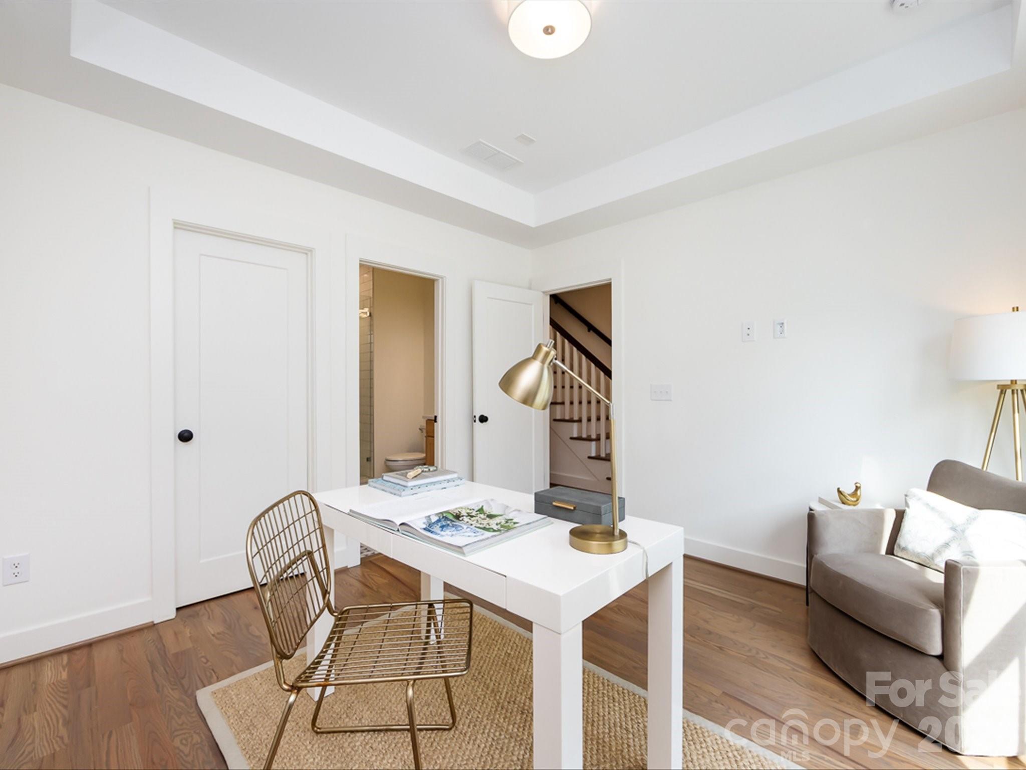 3022 Kalex Court Property Photo 8