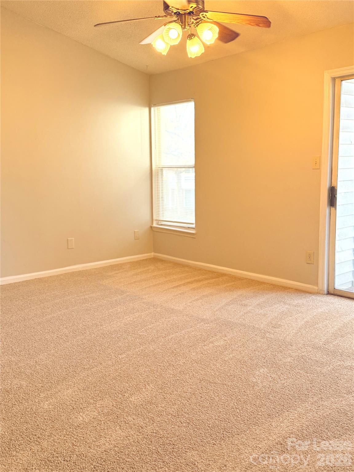 9627 Vinca Circle E Property Photo 4