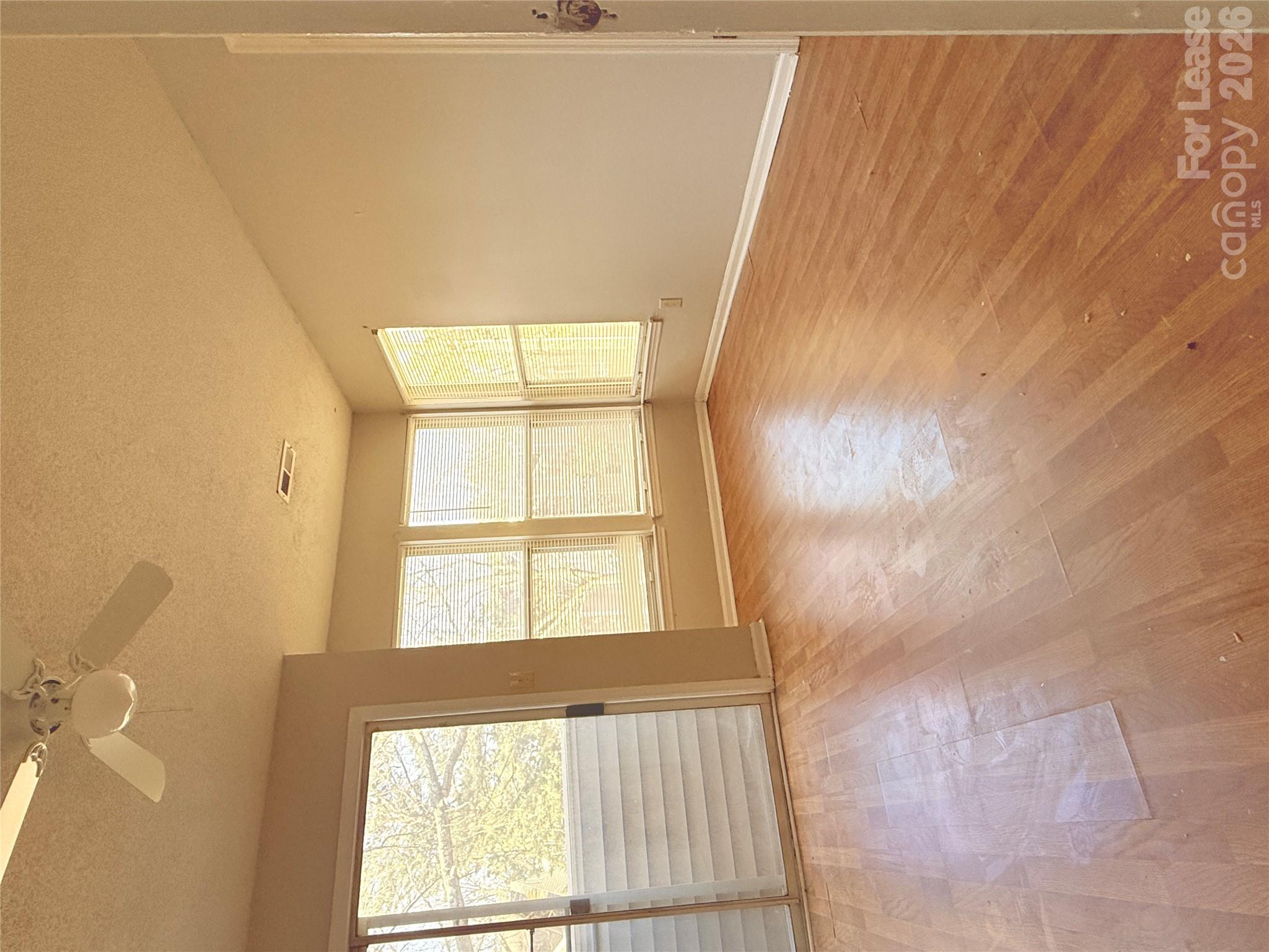 9627 Vinca Circle E Property Photo 5