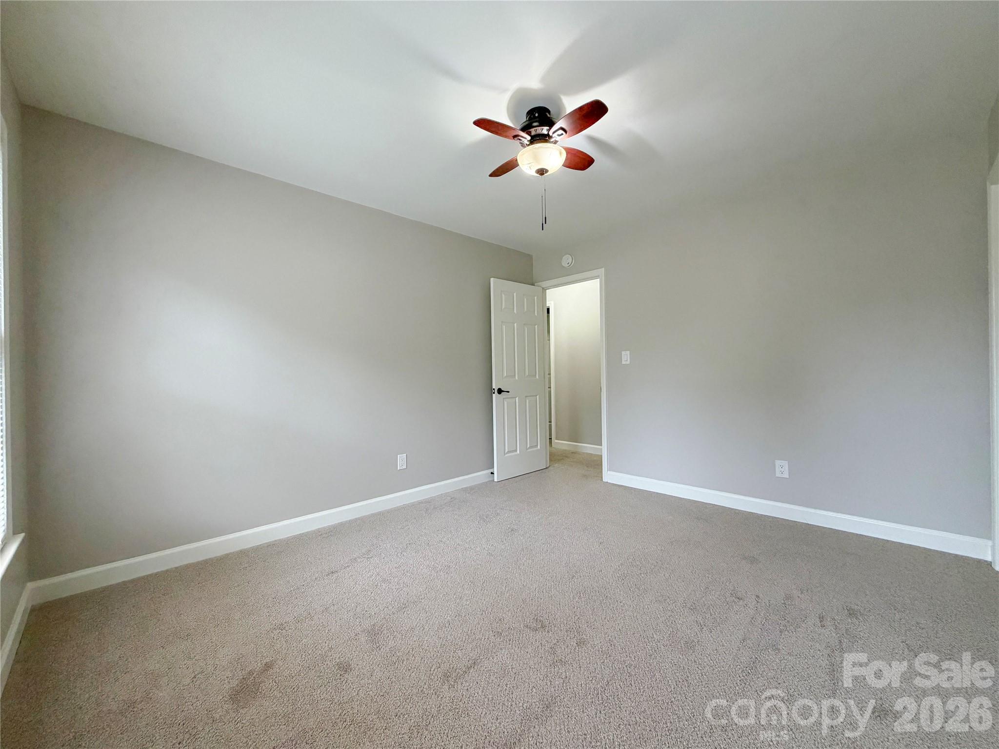4415 Gladwood Lane Property Photo 6
