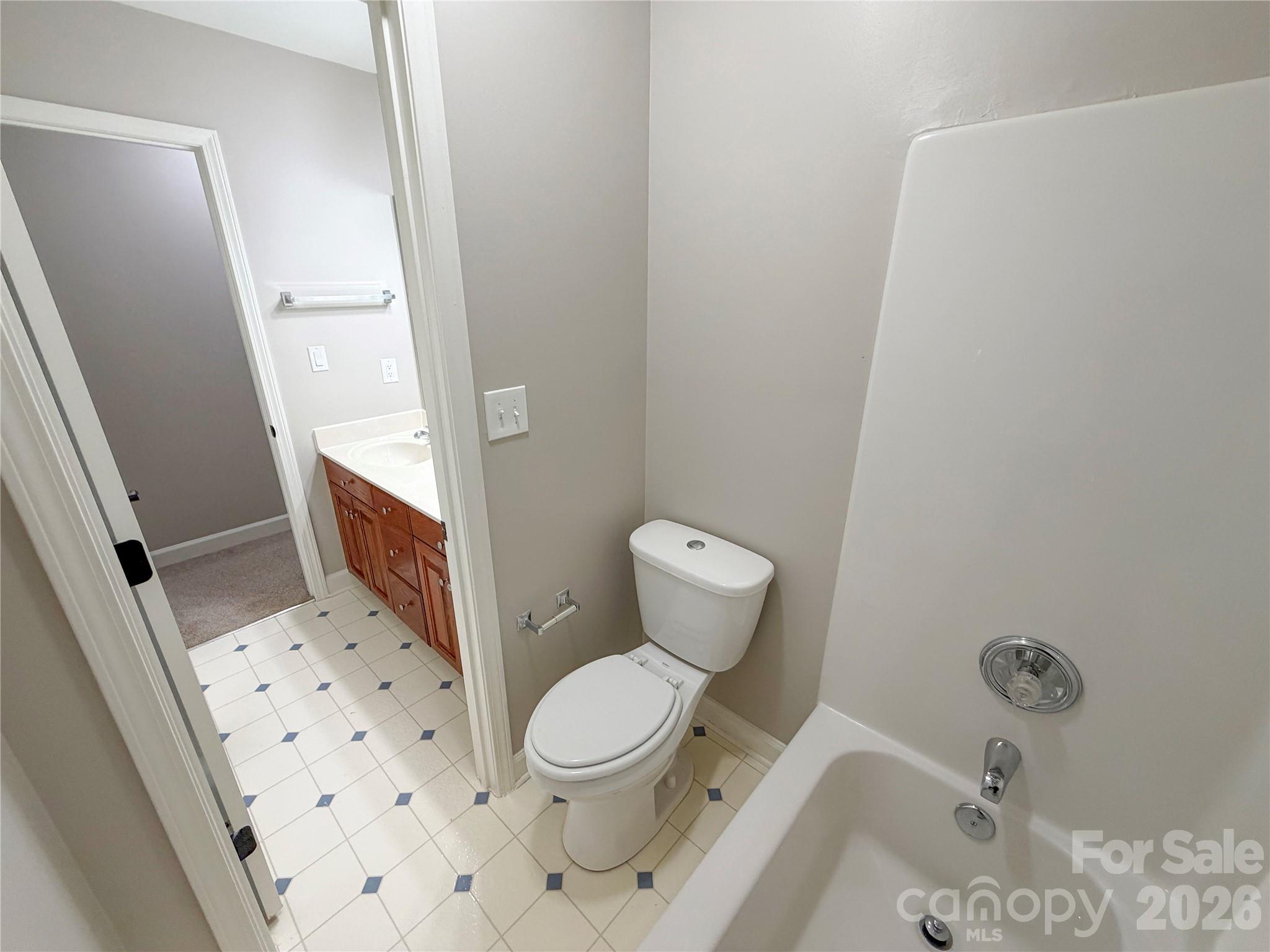 4415 Gladwood Lane Property Photo 10
