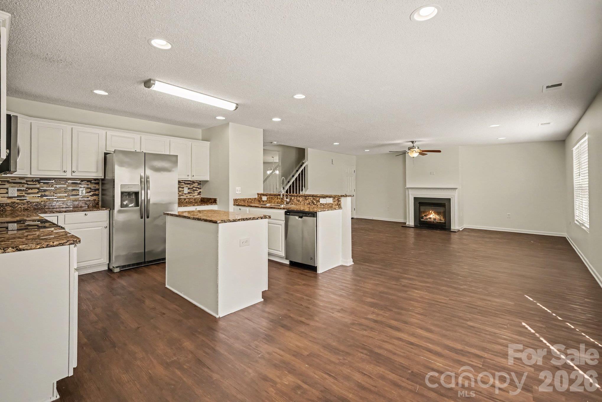 2410 Highland Park Drive Property Photo 3