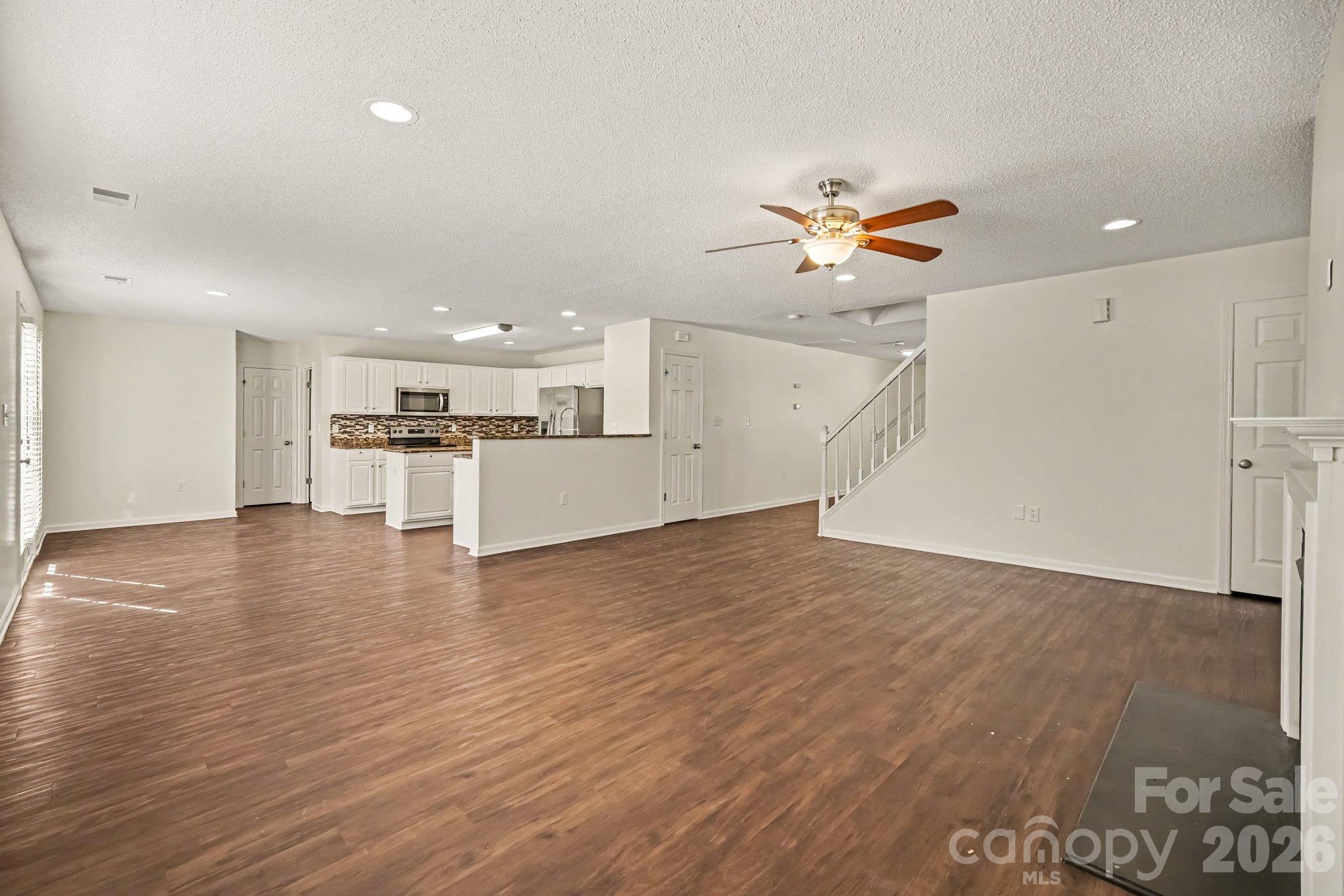 2410 Highland Park Drive Property Photo 5