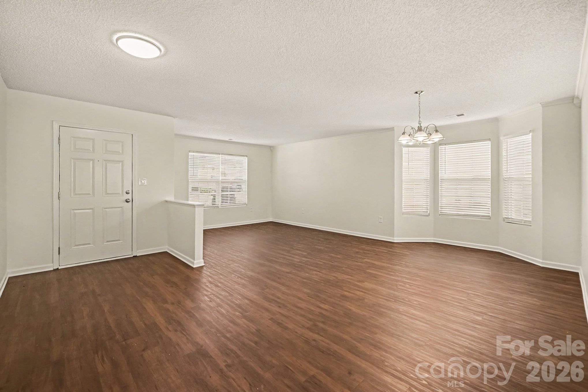 2410 Highland Park Drive Property Photo 8