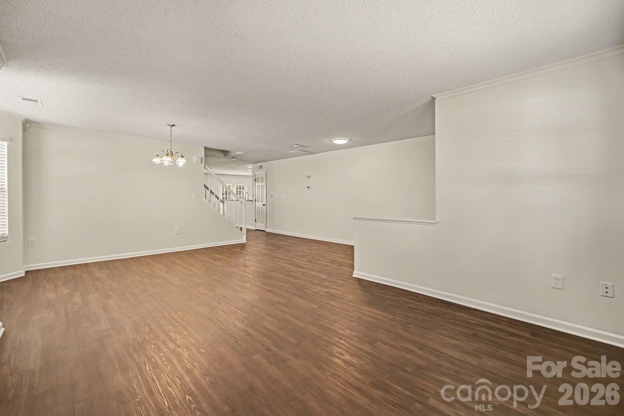 2410 Highland Park Drive Property Photo 9