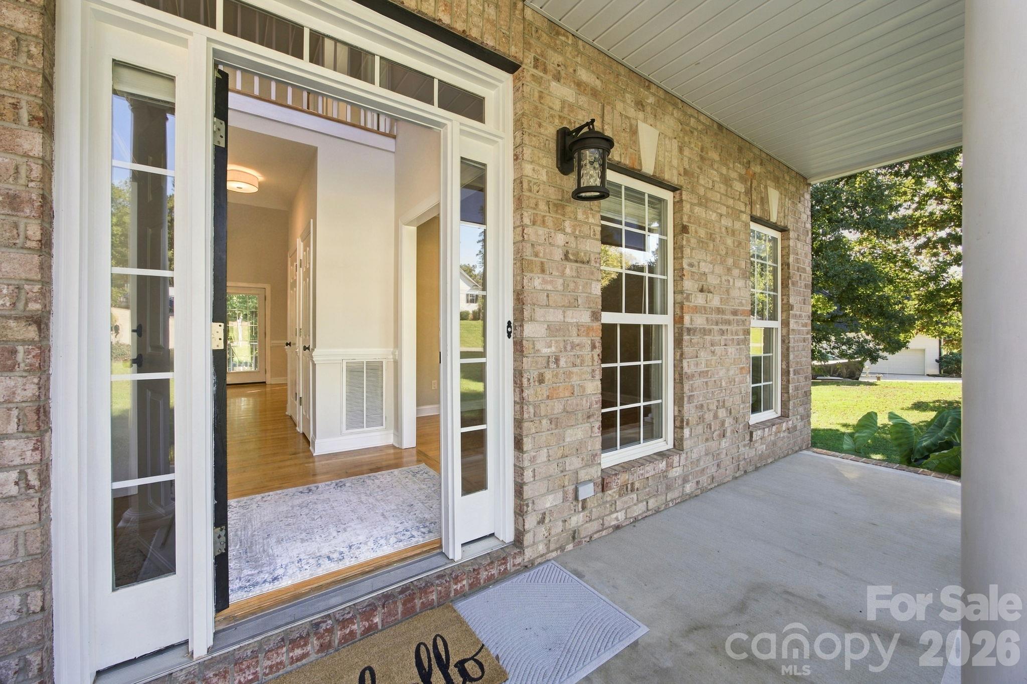 214 Harbor Landing Drive Property Photo 2