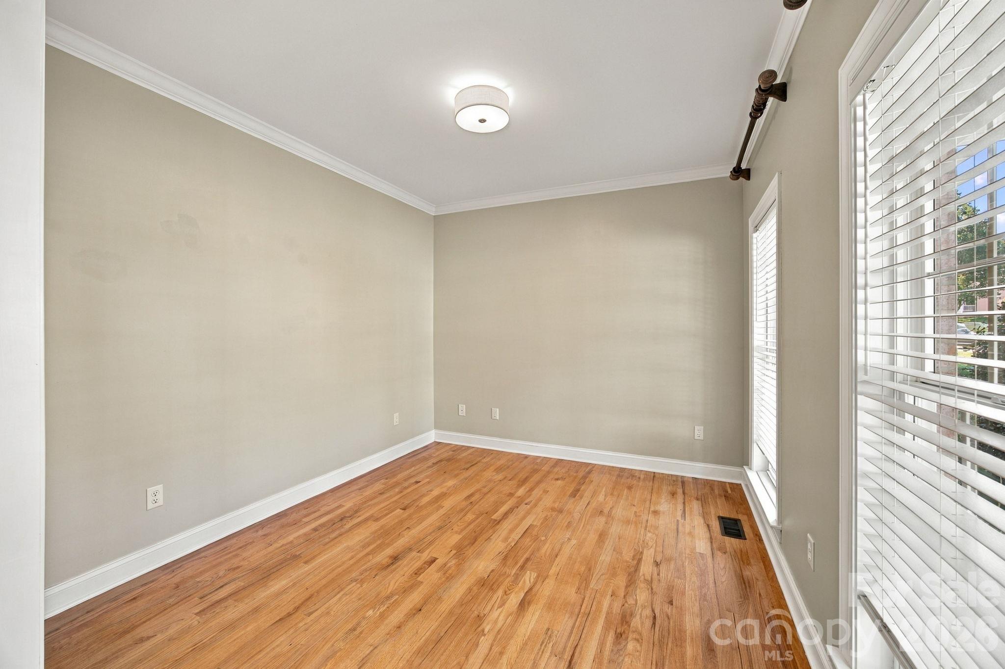 214 Harbor Landing Drive Property Photo 5
