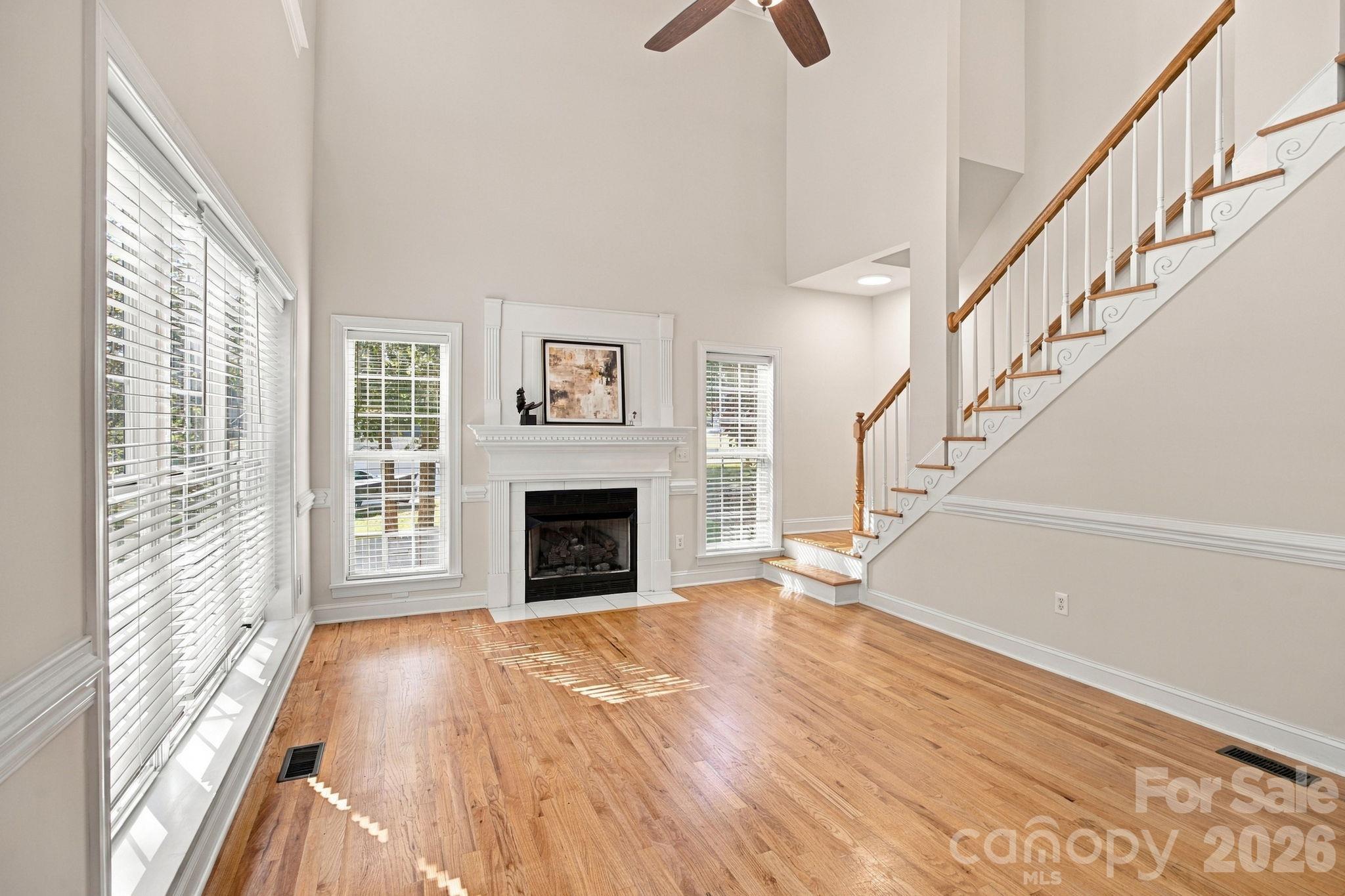 214 Harbor Landing Drive Property Photo 9