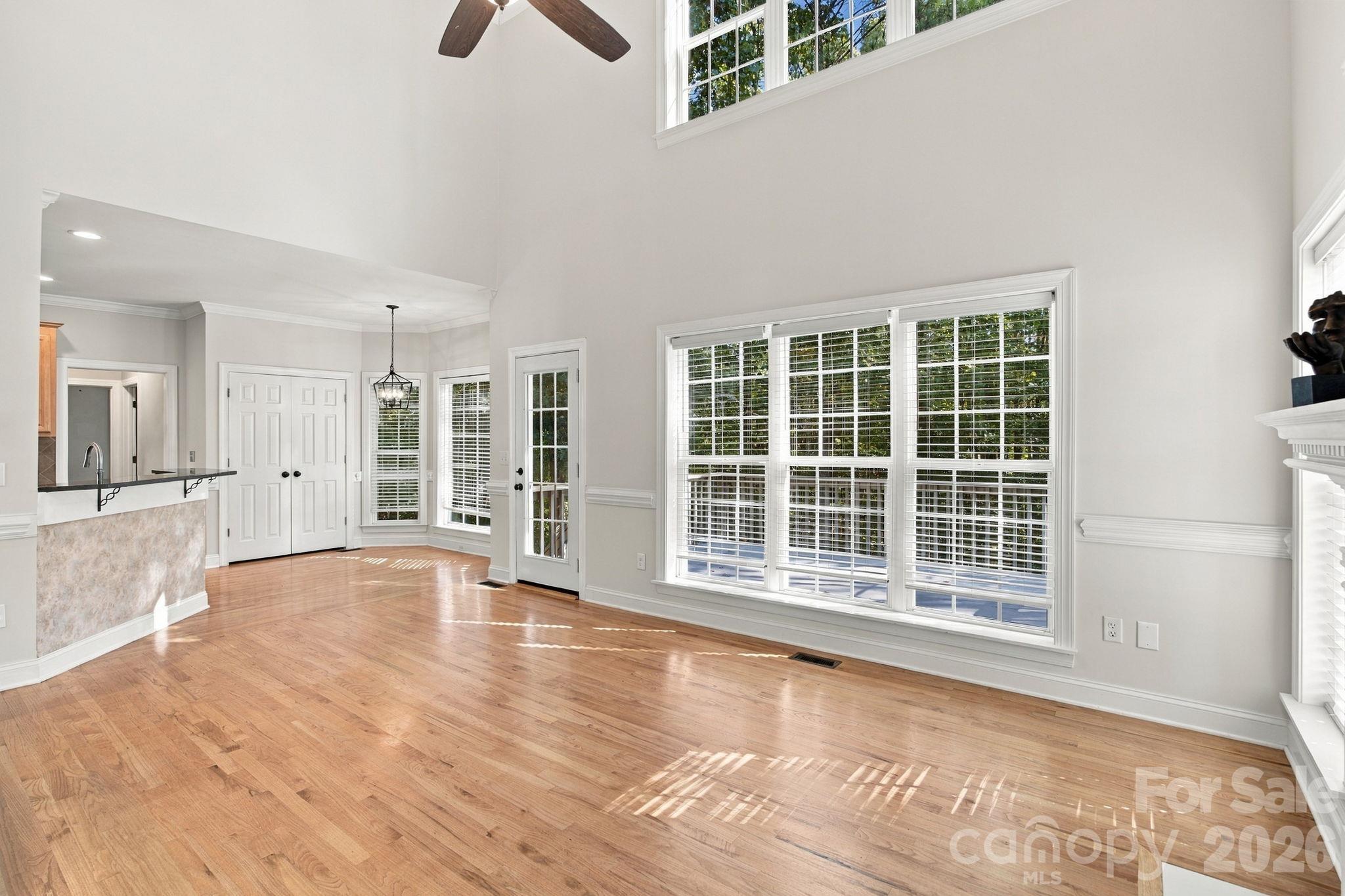 214 Harbor Landing Drive Property Photo 11
