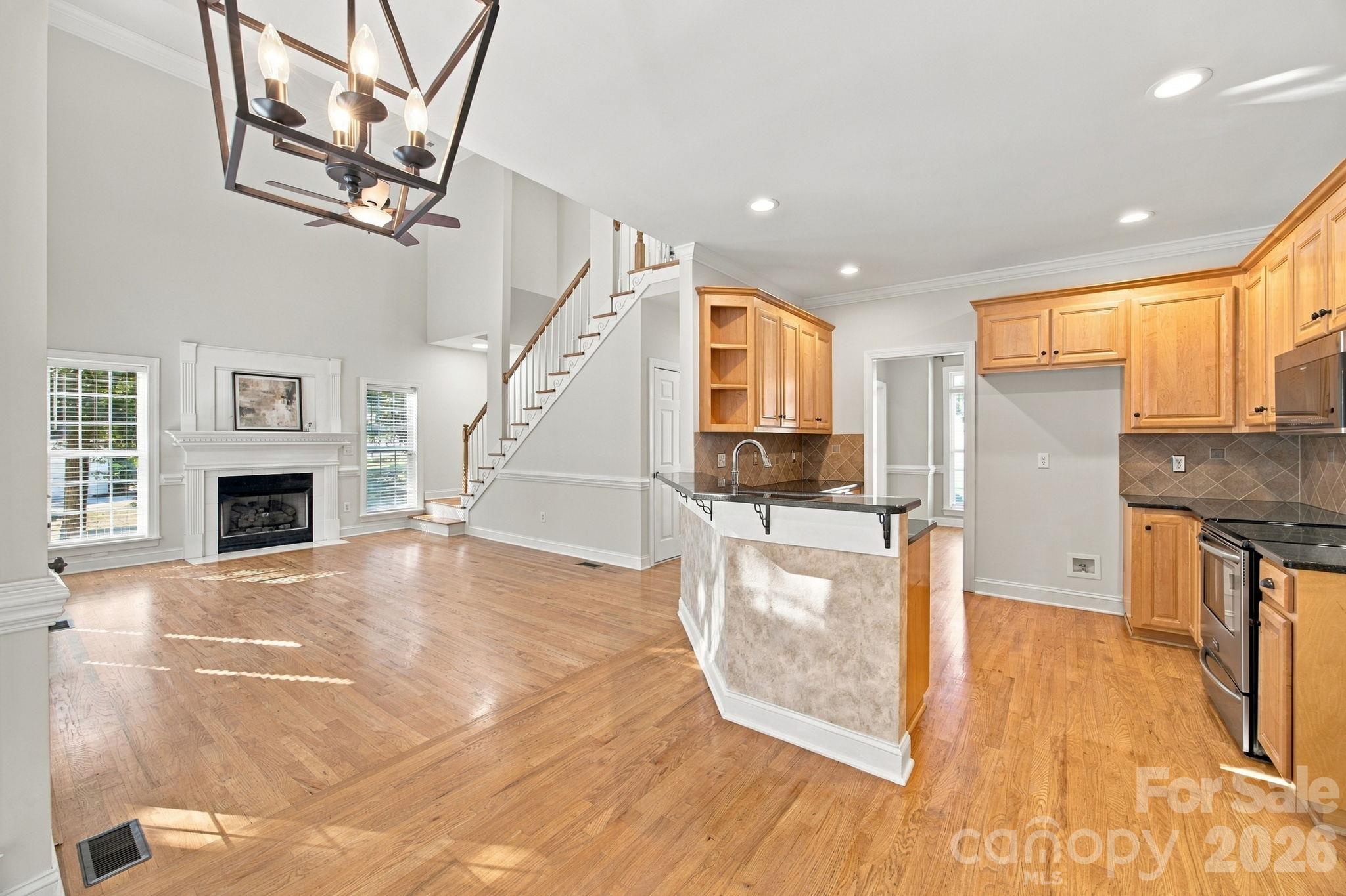 214 Harbor Landing Drive Property Photo 12