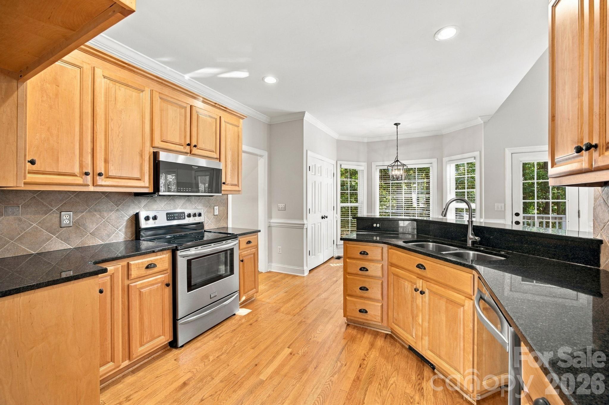 214 Harbor Landing Drive Property Photo 14