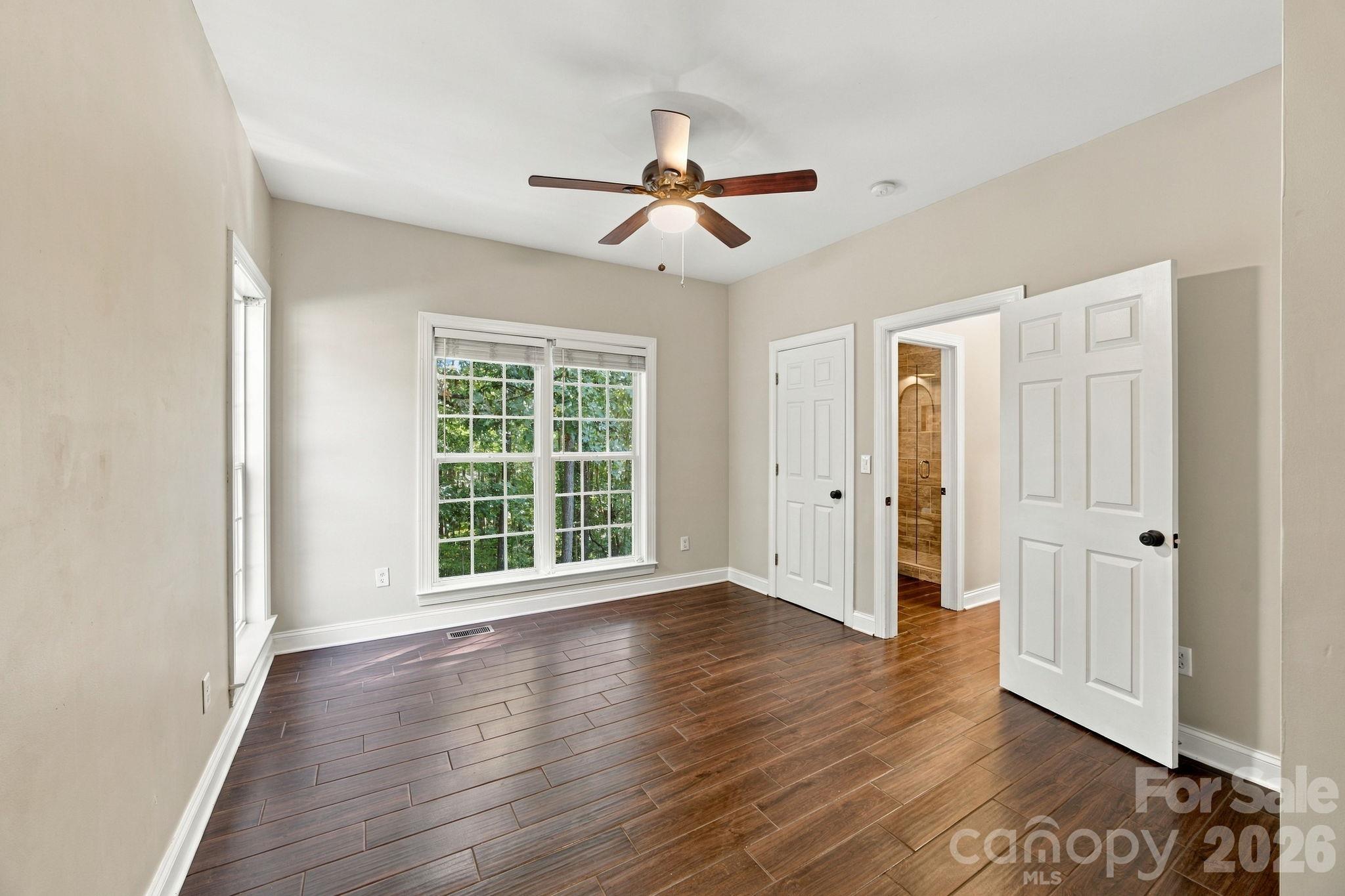 214 Harbor Landing Drive Property Photo 18