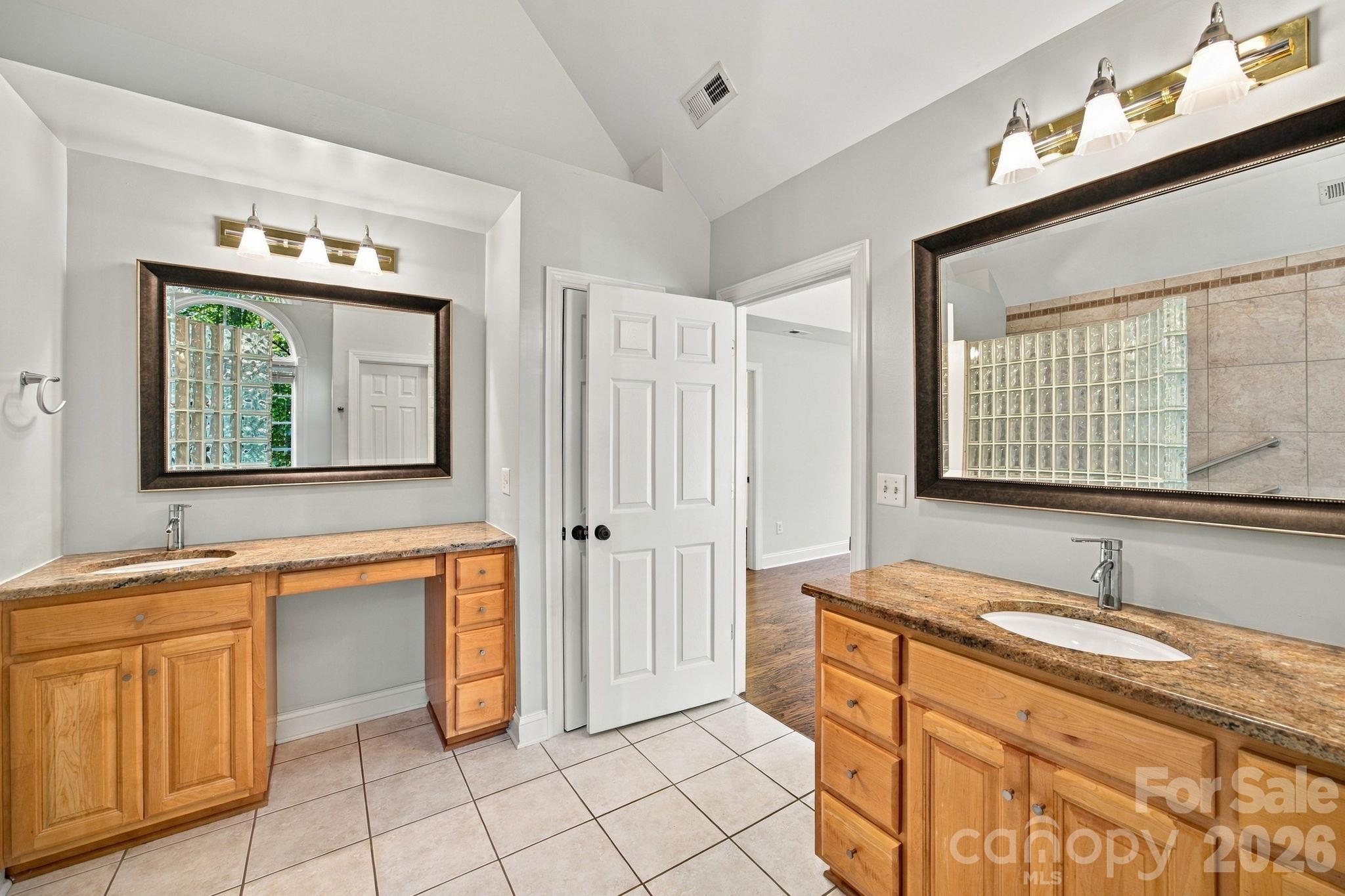 214 Harbor Landing Drive Property Photo 24