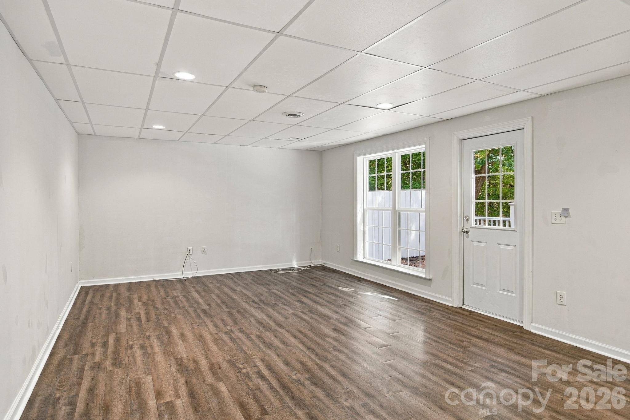 214 Harbor Landing Drive Property Photo 33