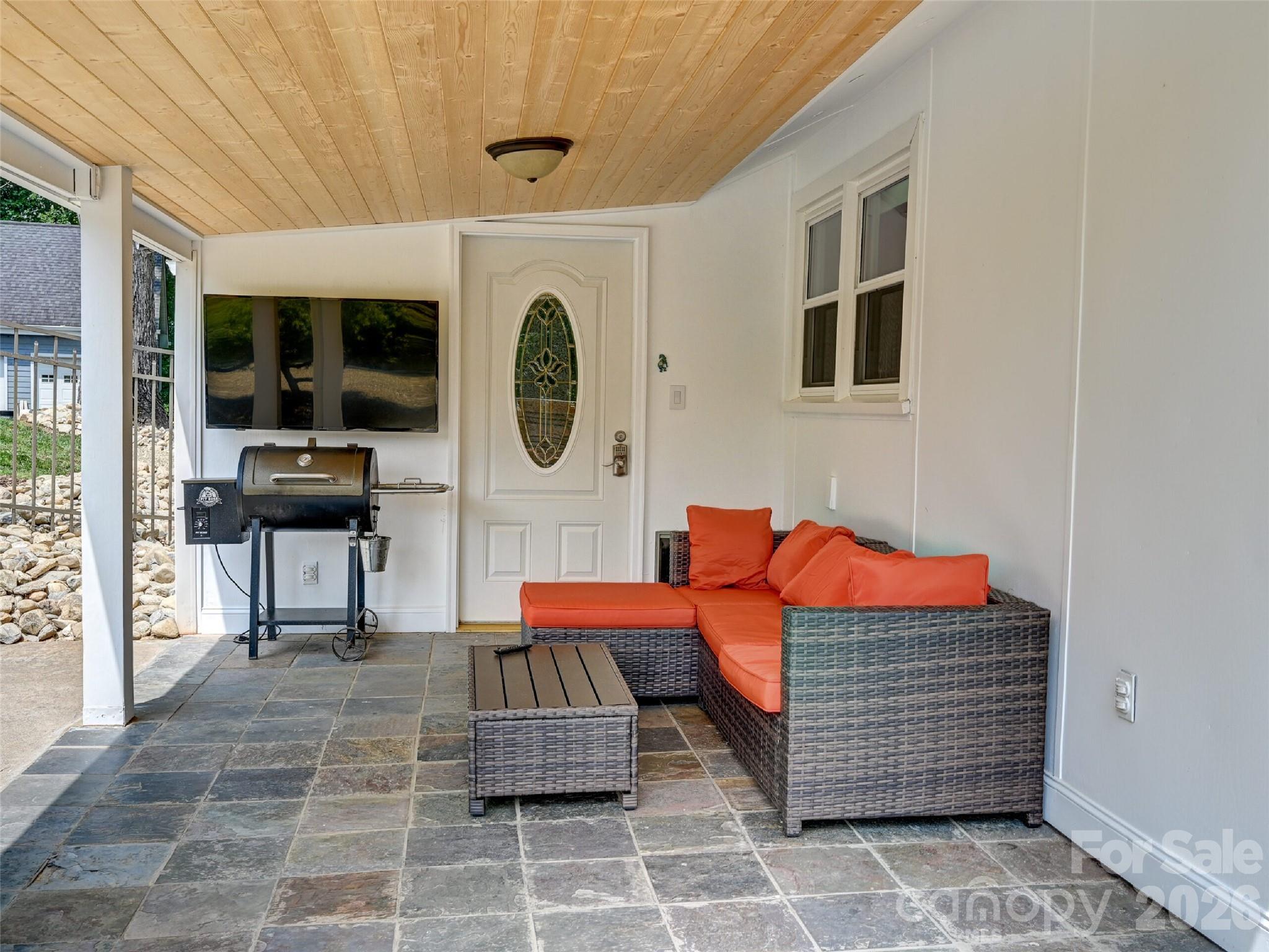 1110 Queentown Road Property Photo 28