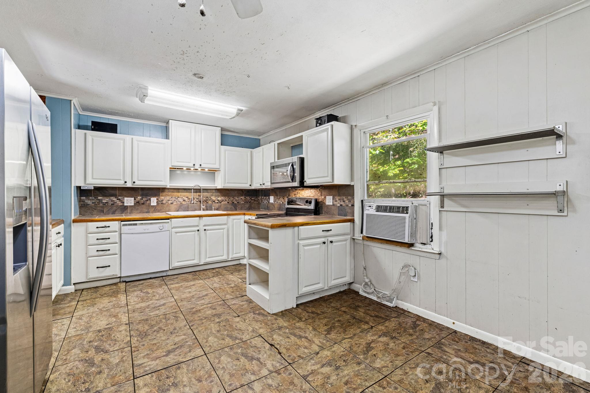 103 Early Deitz Road Property Photo 3