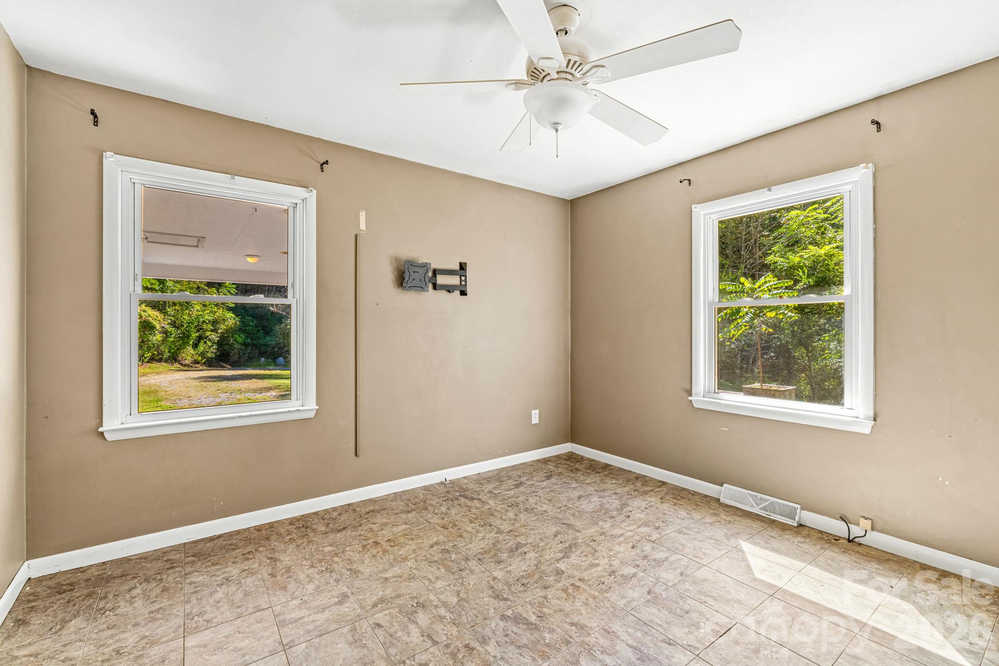 103 Early Deitz Road Property Photo 7