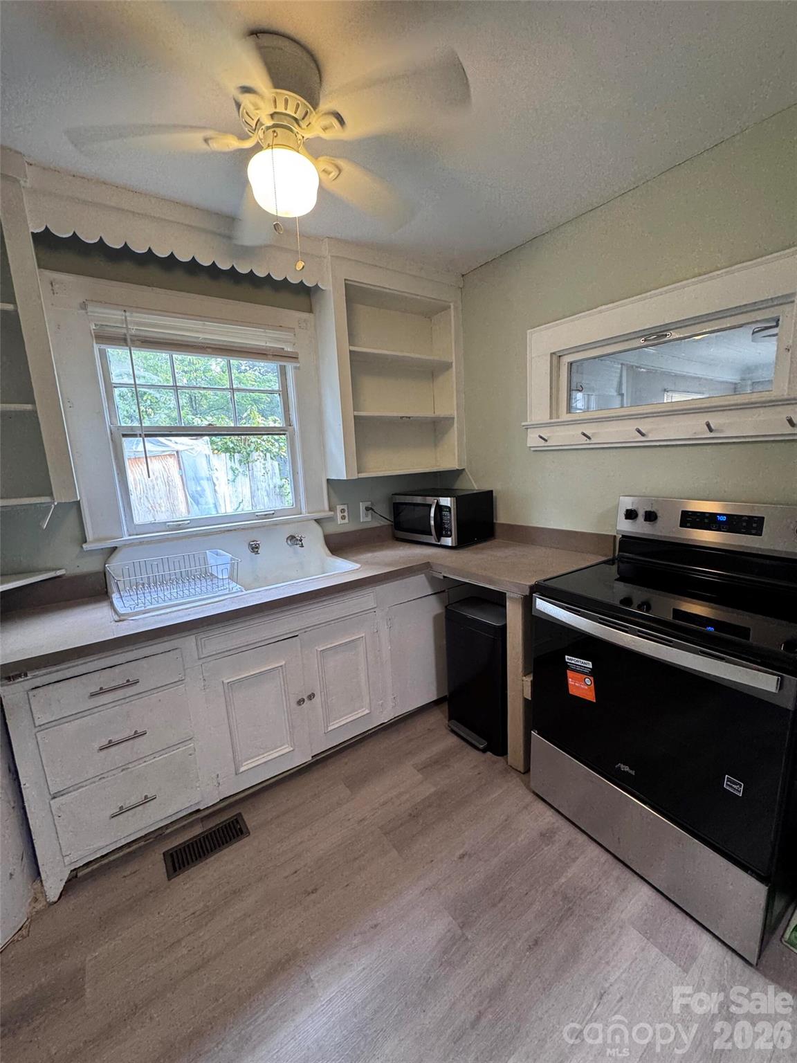 3724 Alabama Avenue Property Photo 3