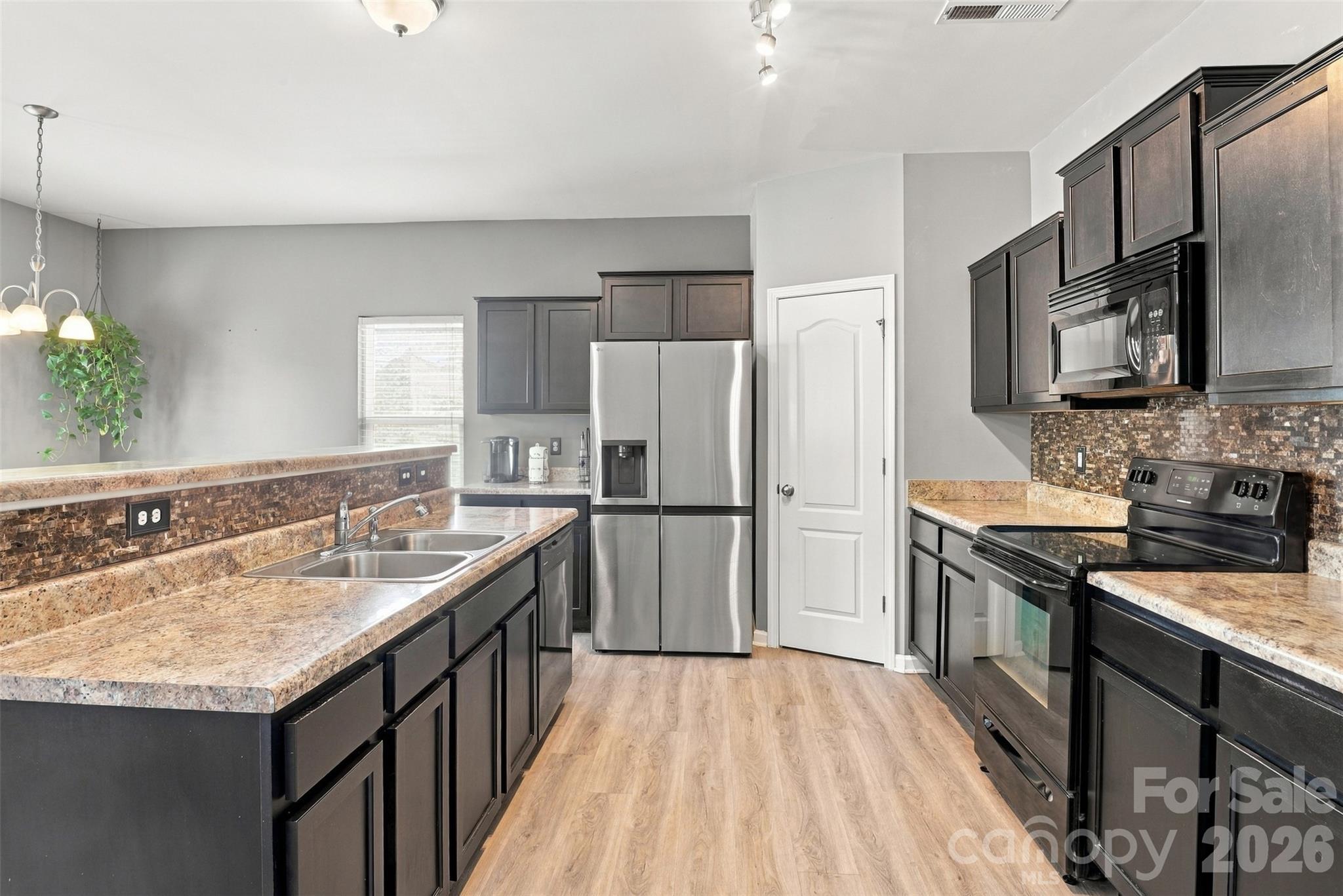 11228 Deer Chase Lane Property Photo 5