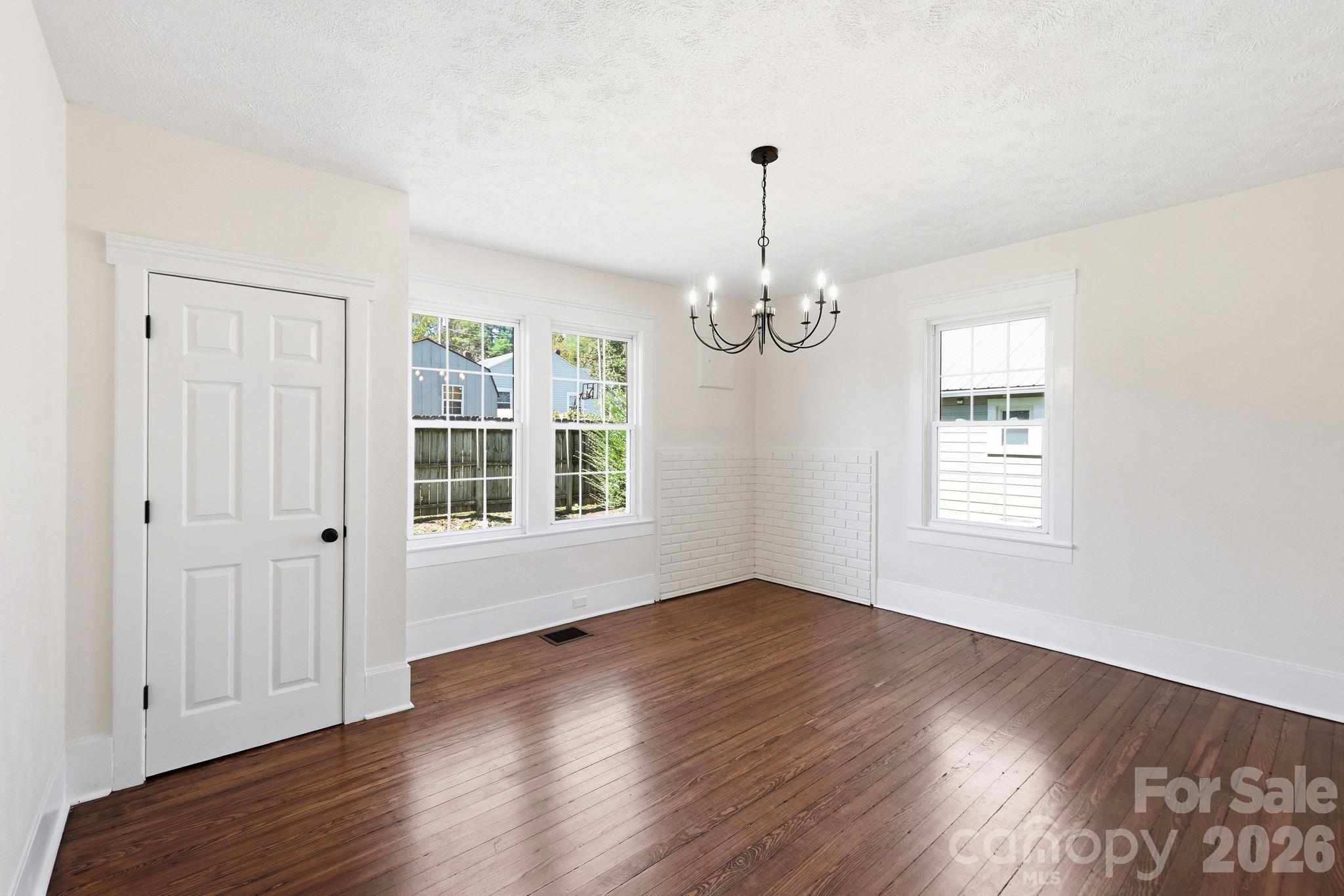 444 S Broad Street Property Photo 16