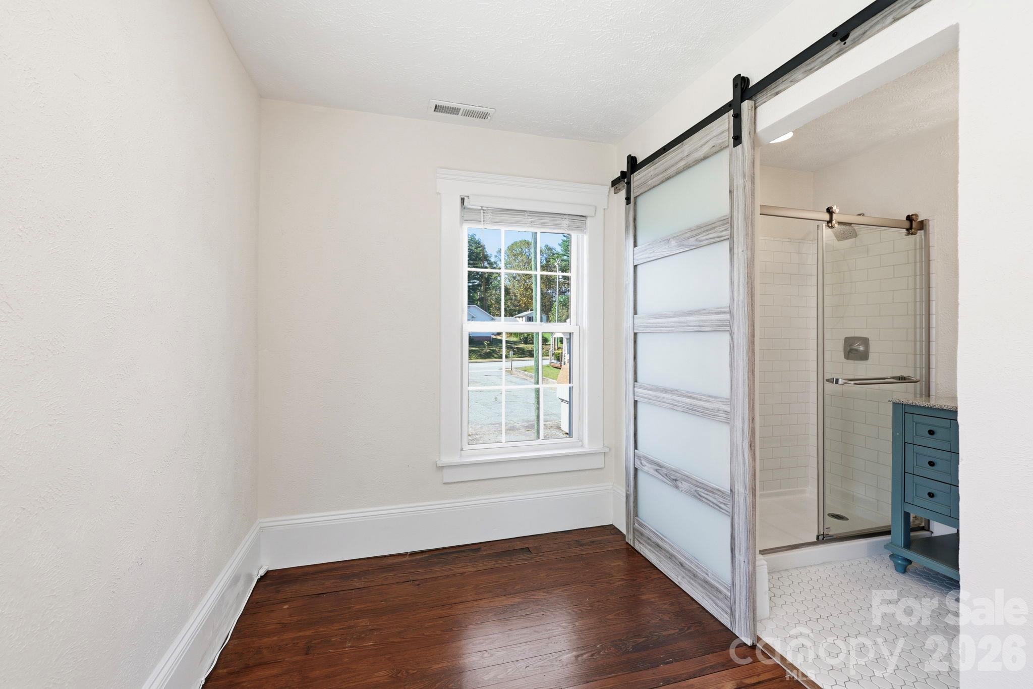 444 S Broad Street Property Photo 31