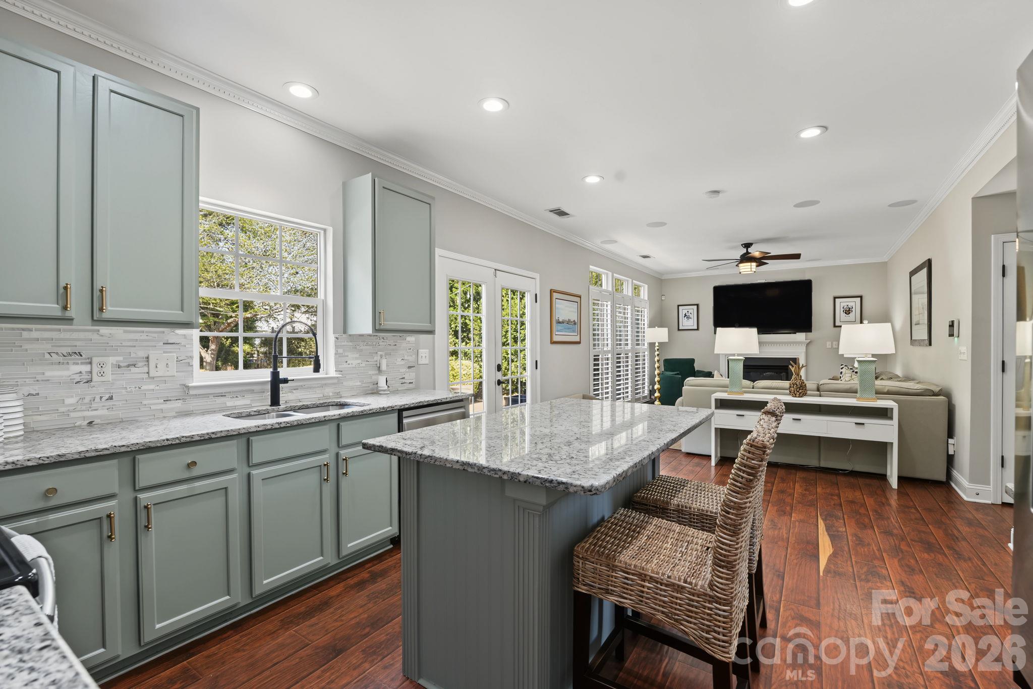 12605 Kemerton Lane Property Photo 11