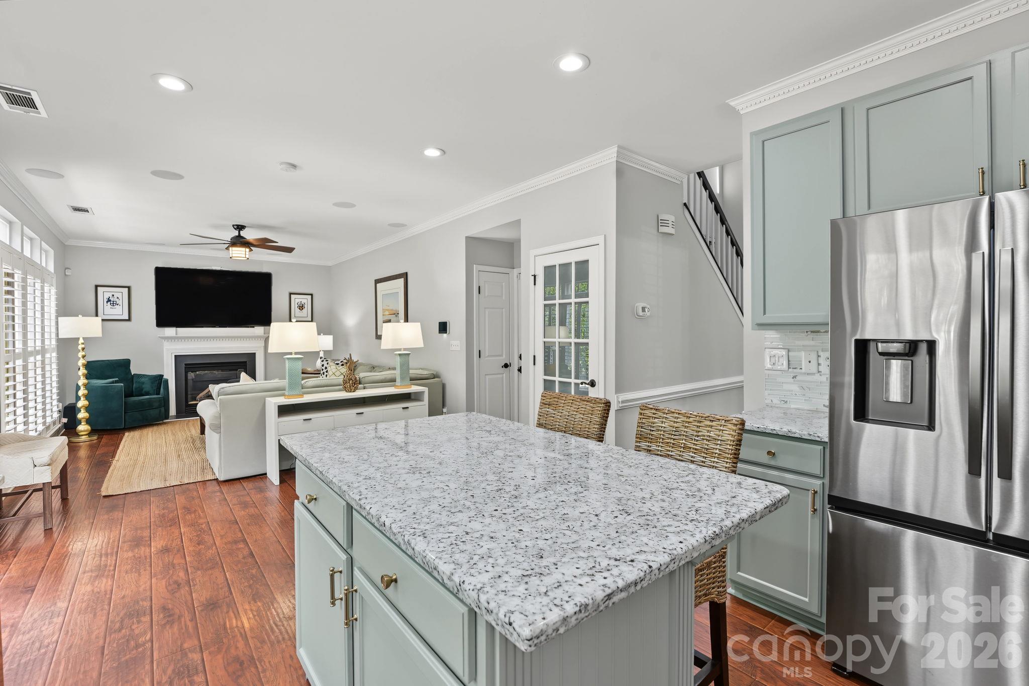 12605 Kemerton Lane Property Photo 15